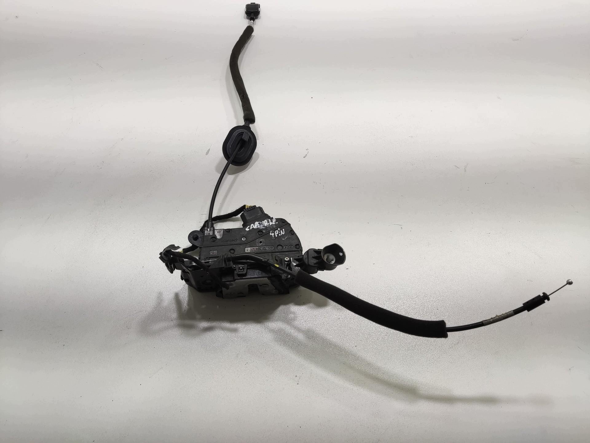 lock door left front 4 PIN RENAULT CAPTUR and 2013-2019 805031332R