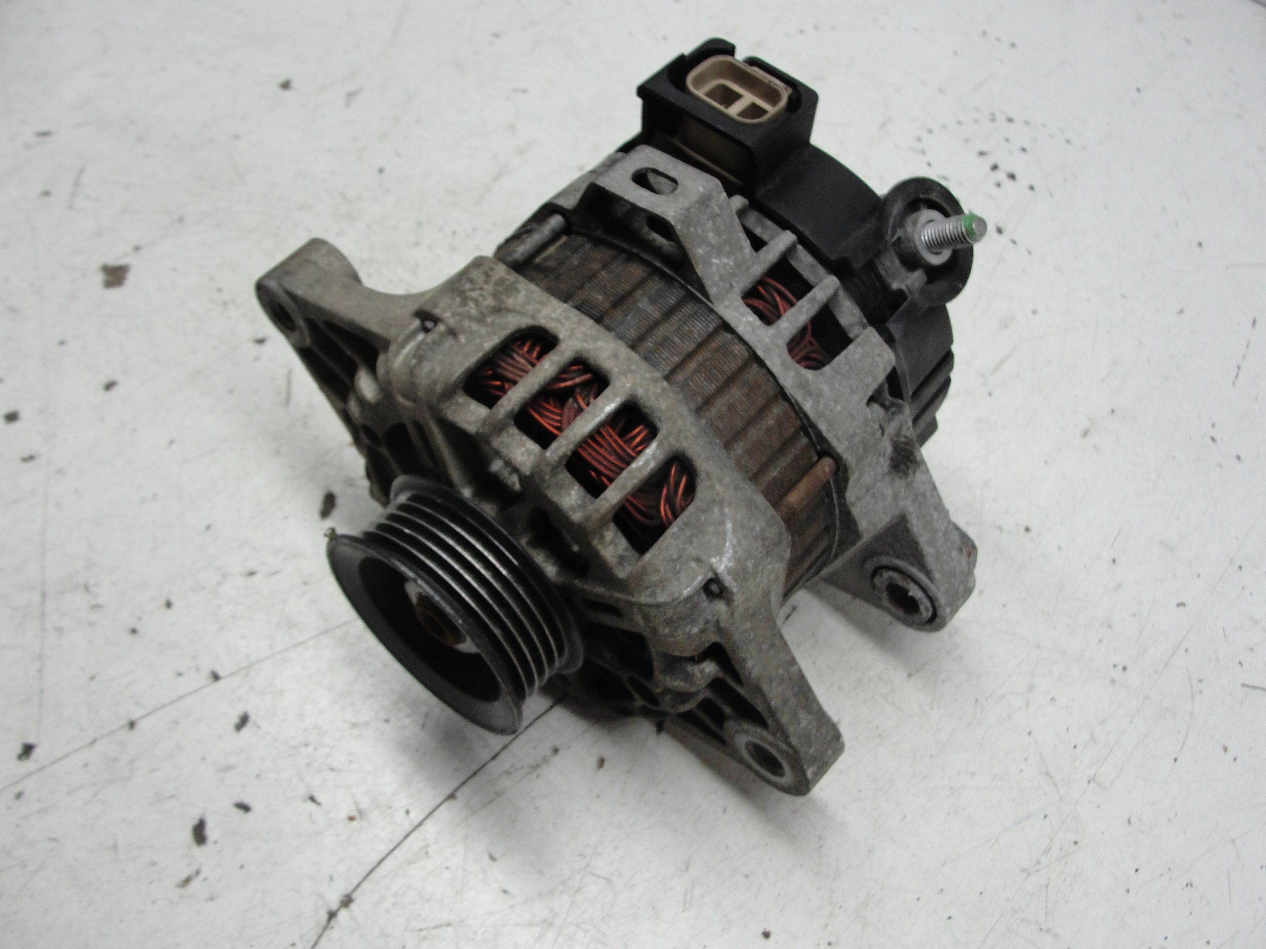 ALTERNATOR HYUNDAI i20 1.2 3D 09r Producent części Hyundai OE