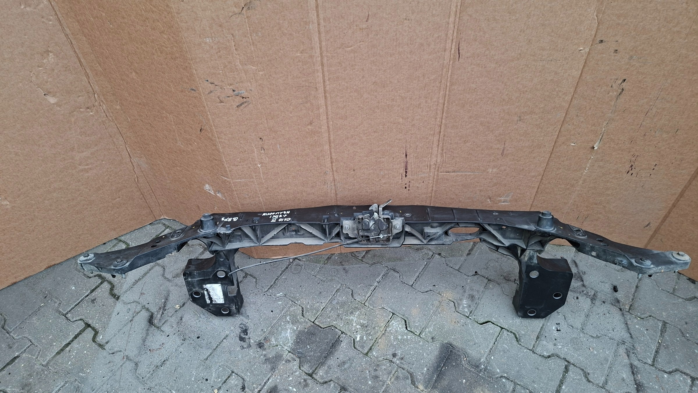 support panel for radiators pillar RENAULT CLIO III