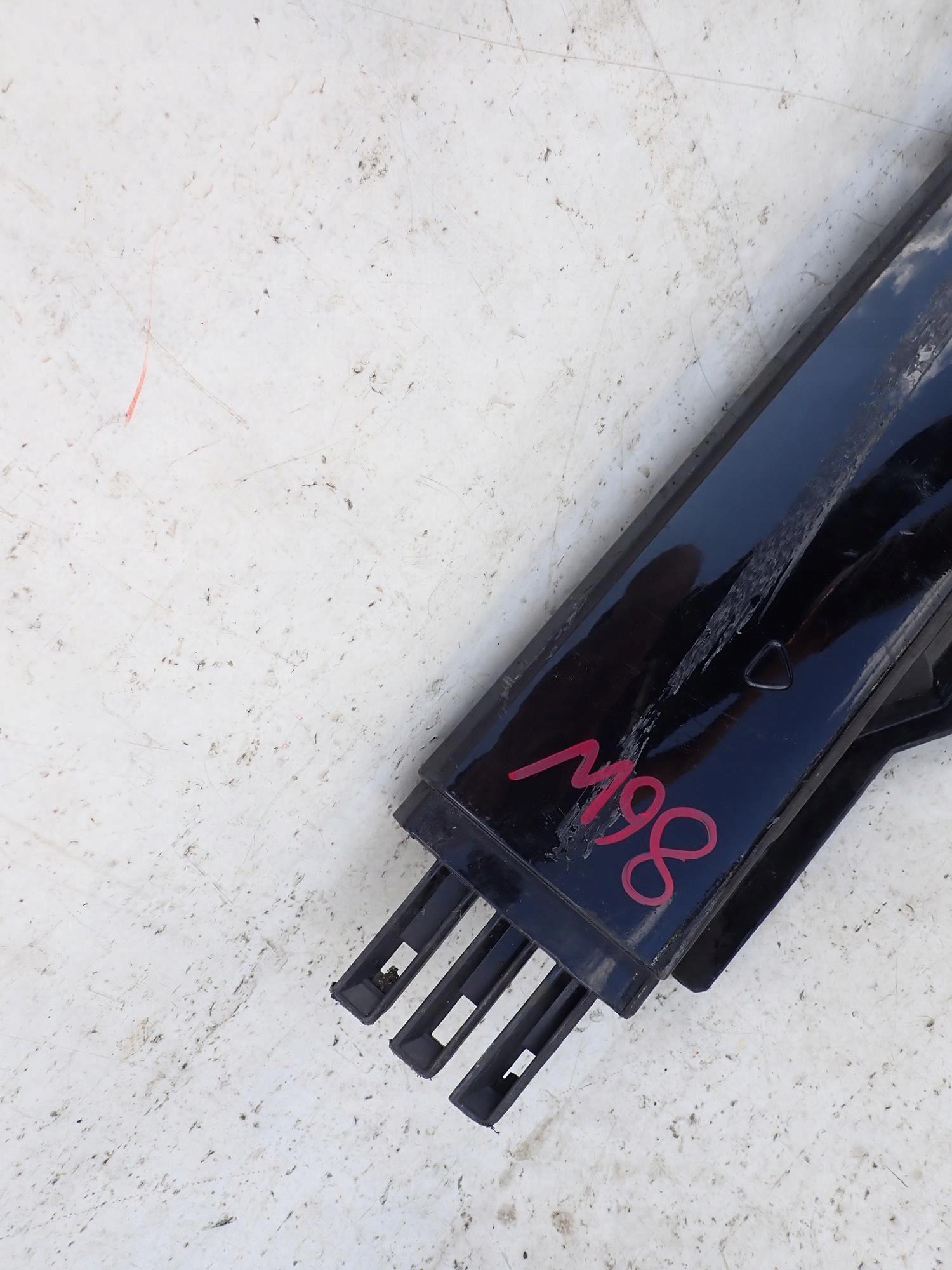 VW PASSAT B7 10-14 threshold right moulding threshold right
