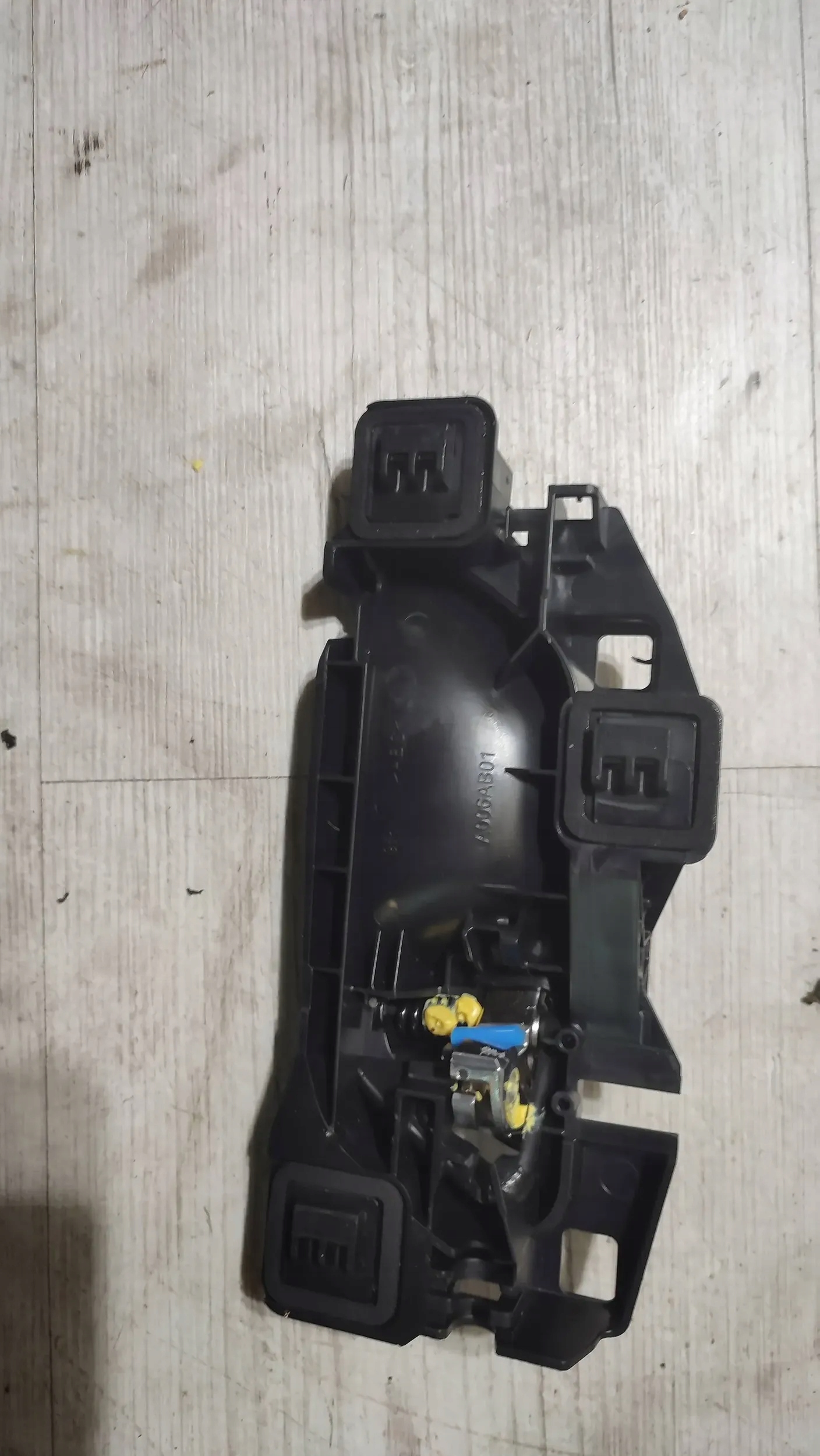 Opel Corsa F 1.2 22r. front side right handle inner