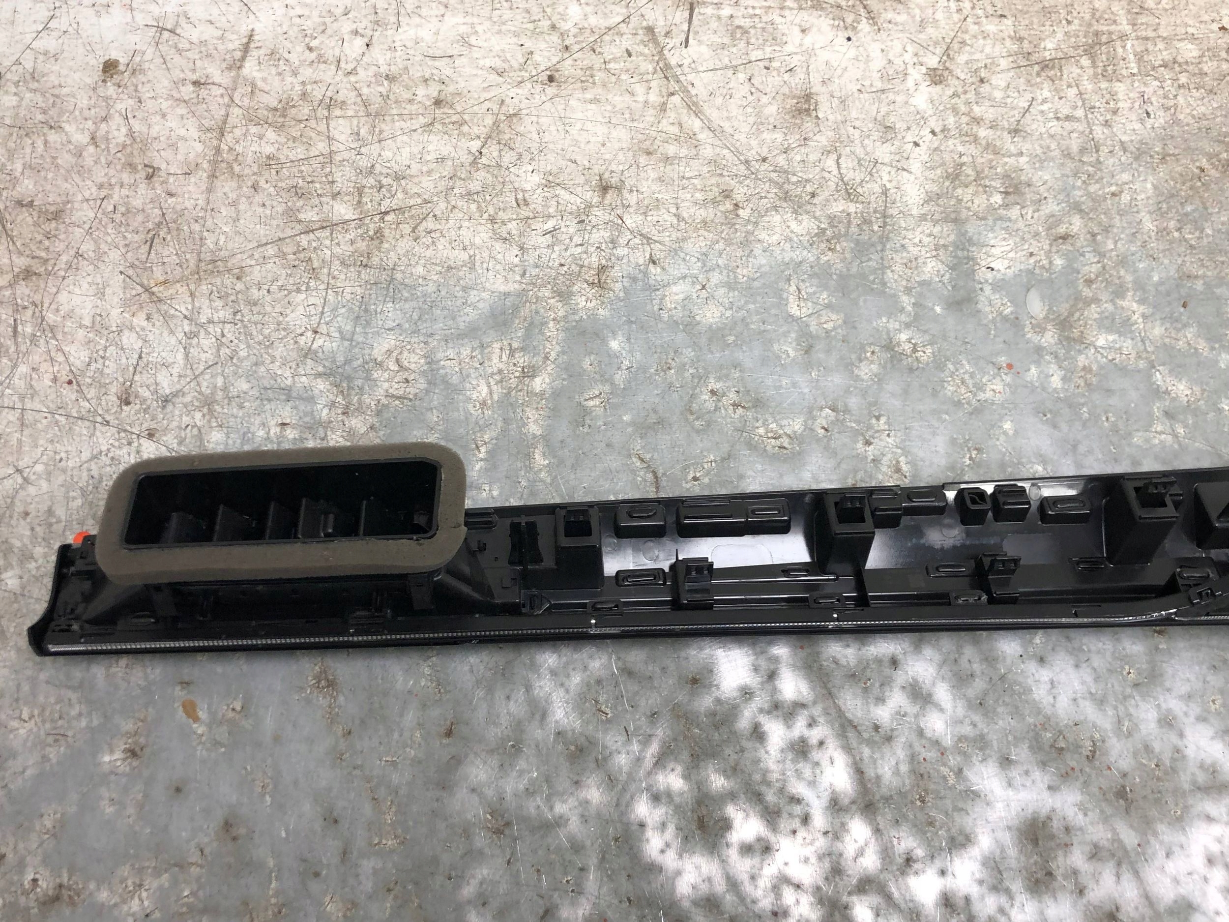 moulding DEKOR consoles VW ID4 ID.4 11B858416AA