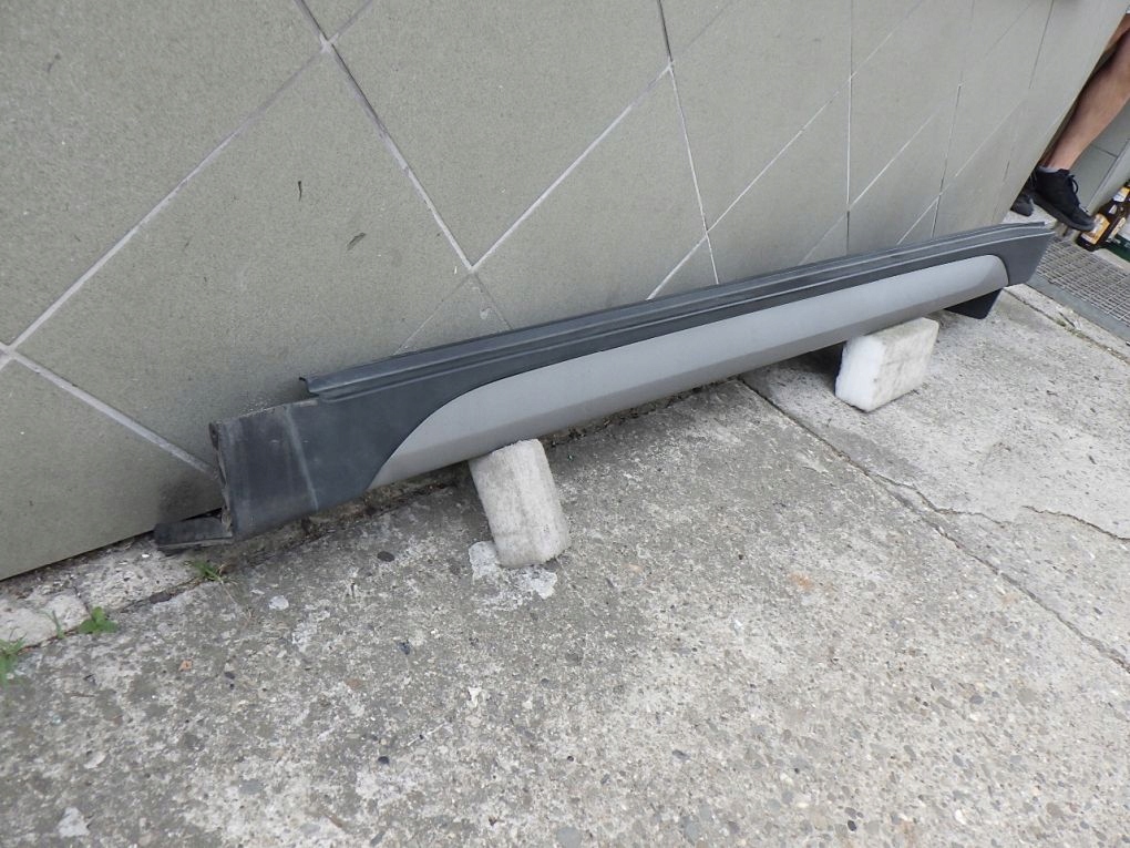 Hyundai Tucson III II 3 15- moulding threshold left