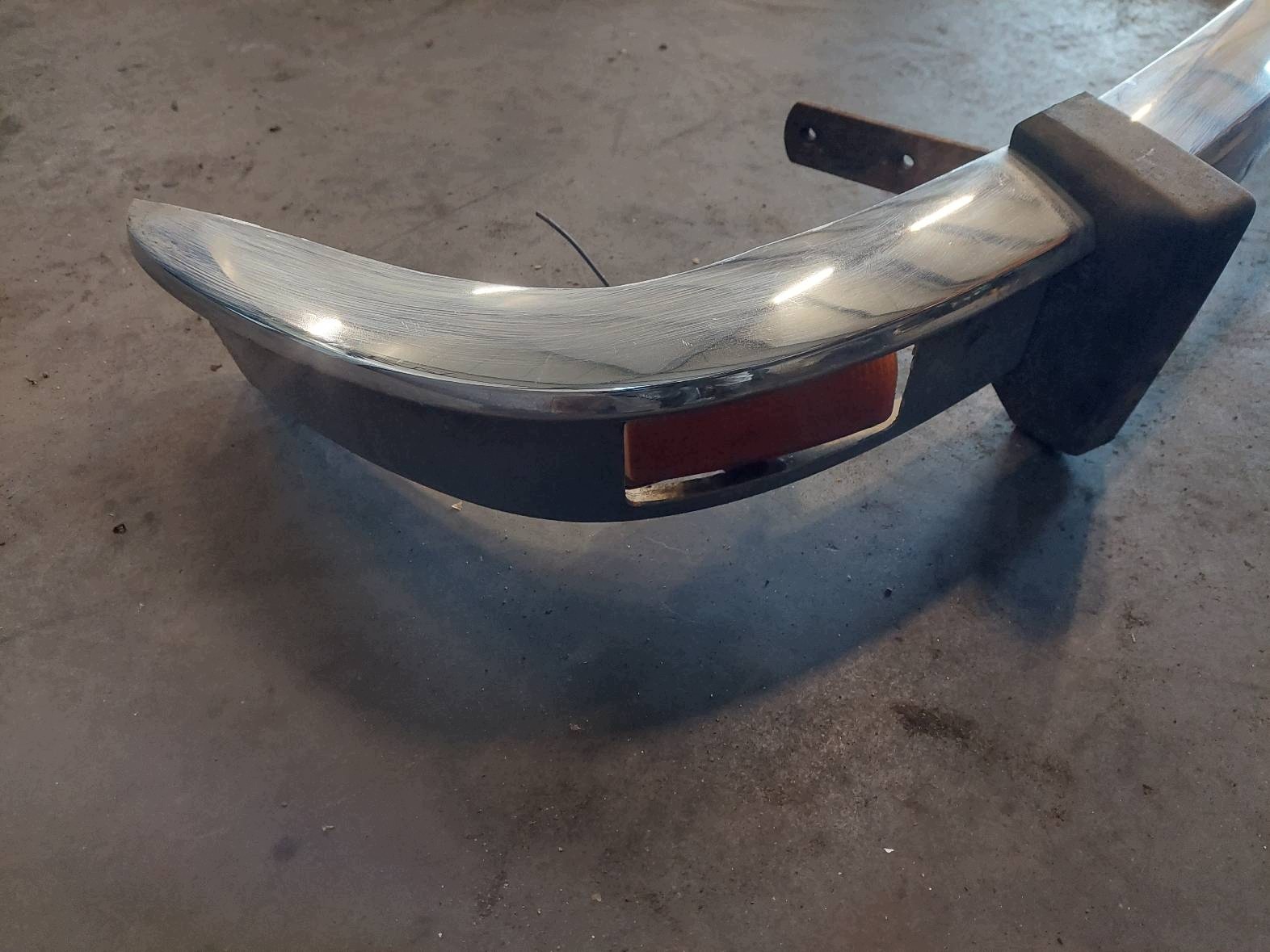 bumper front SKODA 105 S and