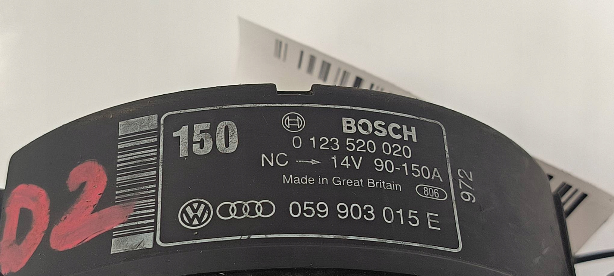 alternátor 059903015E AUDI A8