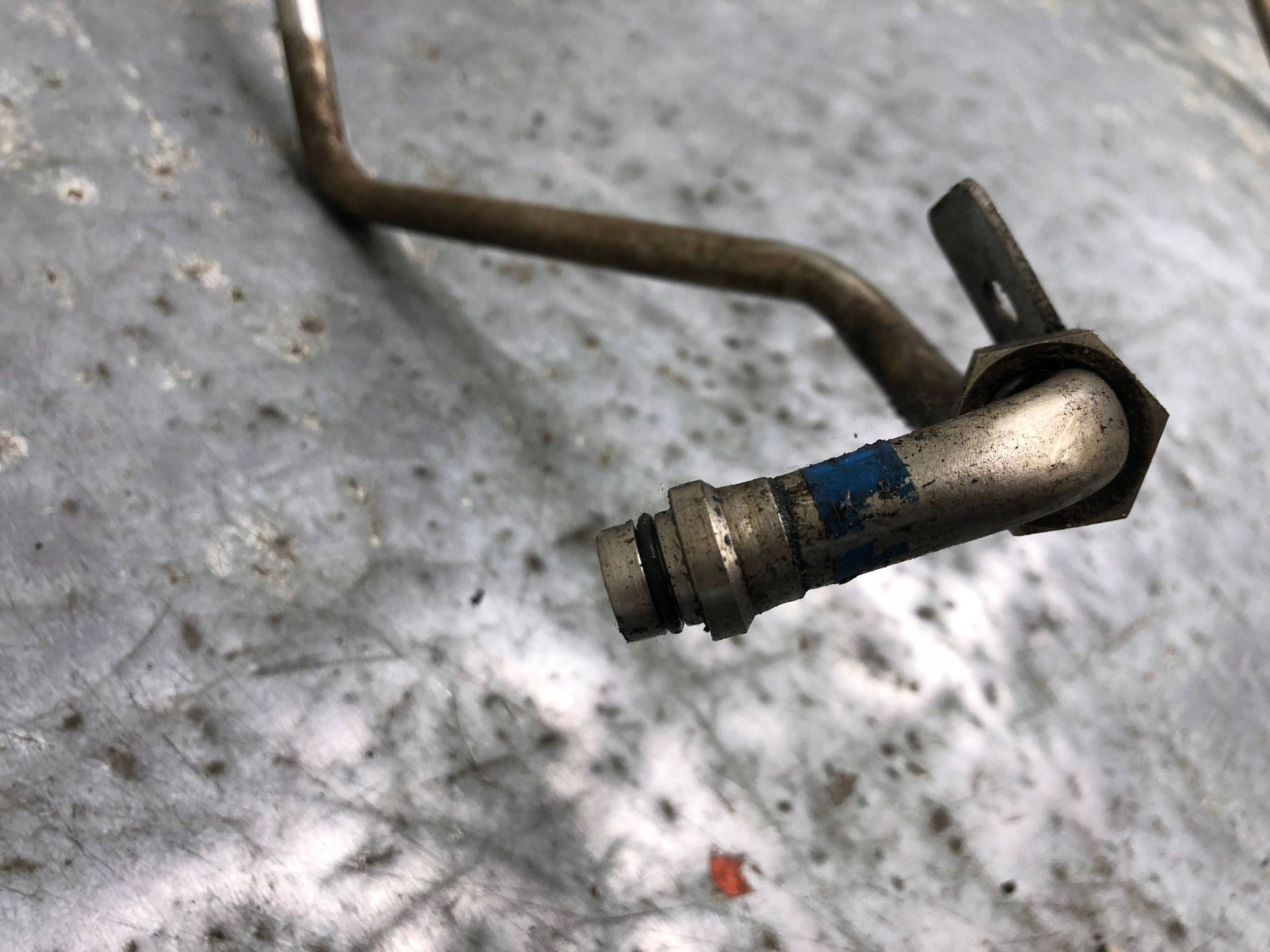 Ölleitung Getriebe AUDI A4 B8 8K0317817DK