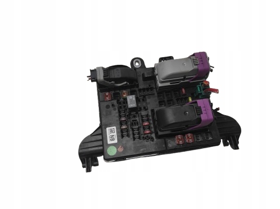 OPEL INSIGNIA A 08- 2.0T SKRZYNKA BEZPIECZNIKÓW BSI 13277318