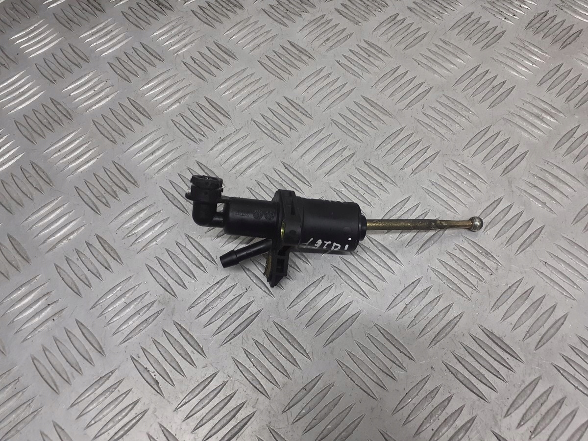 POMPKA SPRZĘGŁA SKODA OCTAVIA I 1.9 TDI