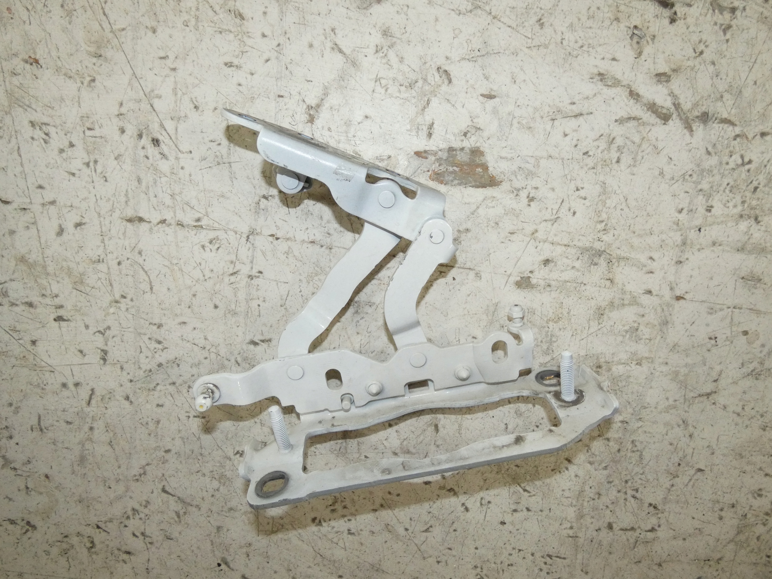 A2048800128 - Mercedes C Class W204 петля капота левая