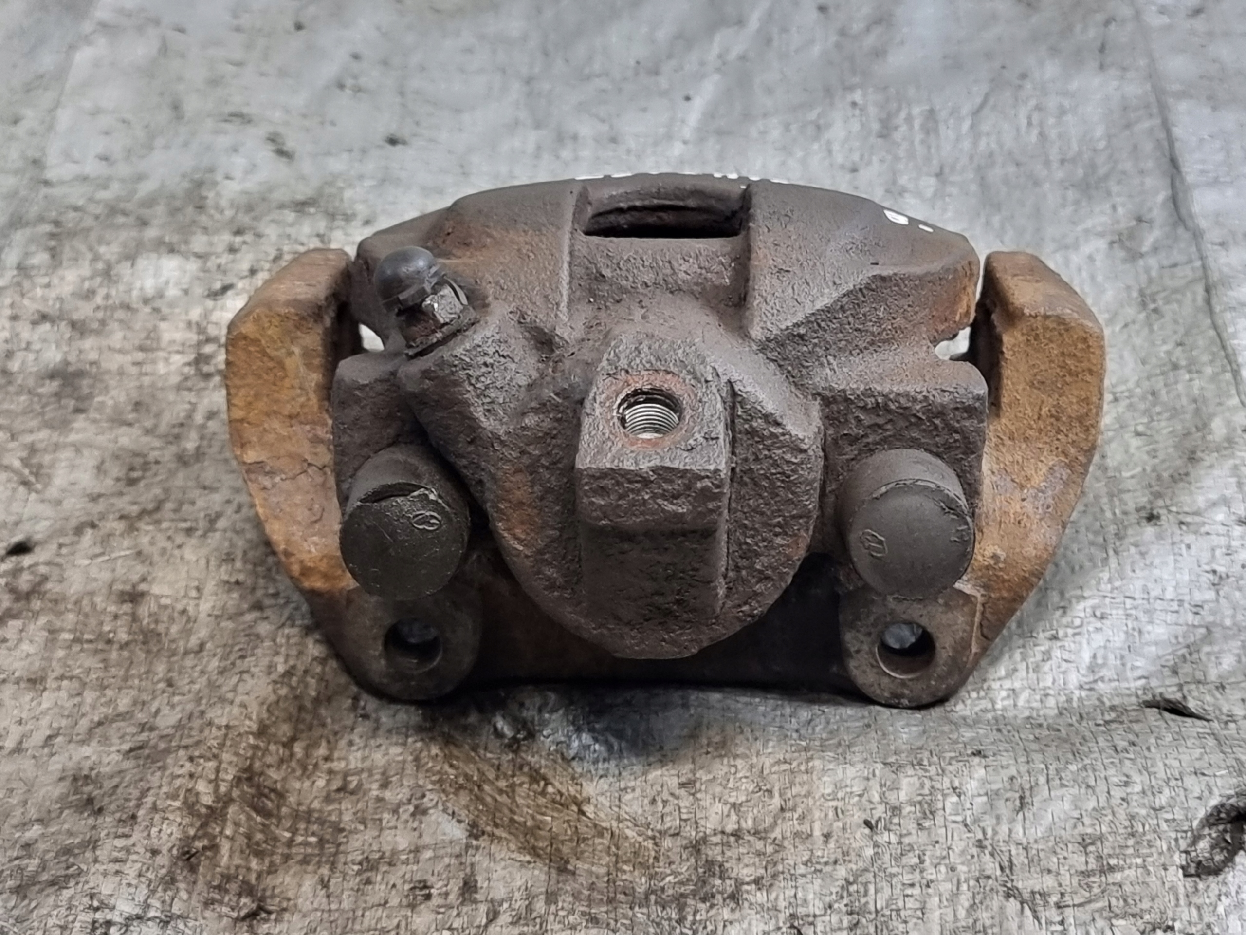 caliper brake left front VOLVO S80 and 2.4B
