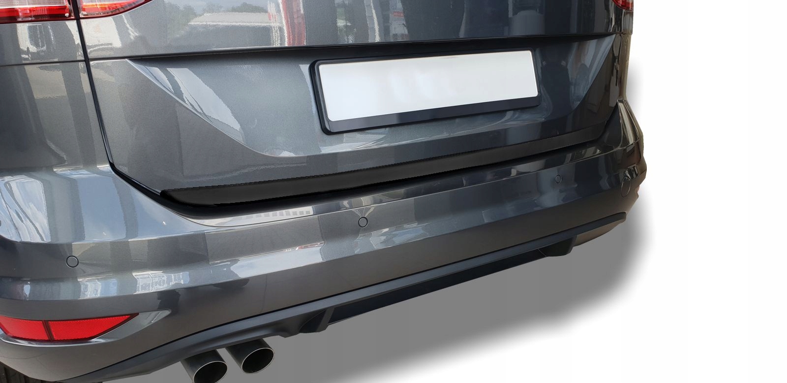 

Nakładka na klapę bagażnika Mercedes Gla H247 2020