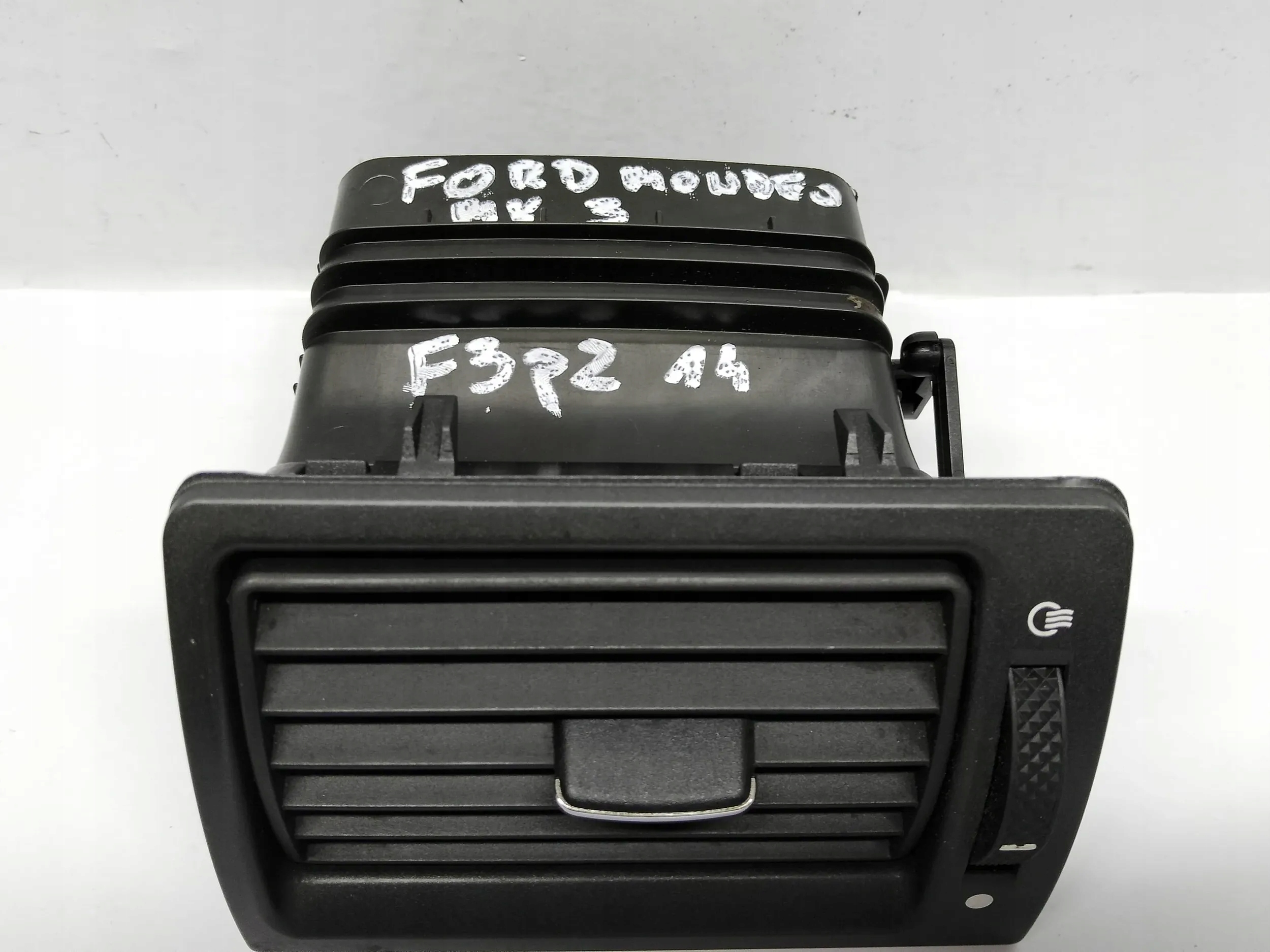 Ford Mondeo Mk III 2001 Kratki des lüfters