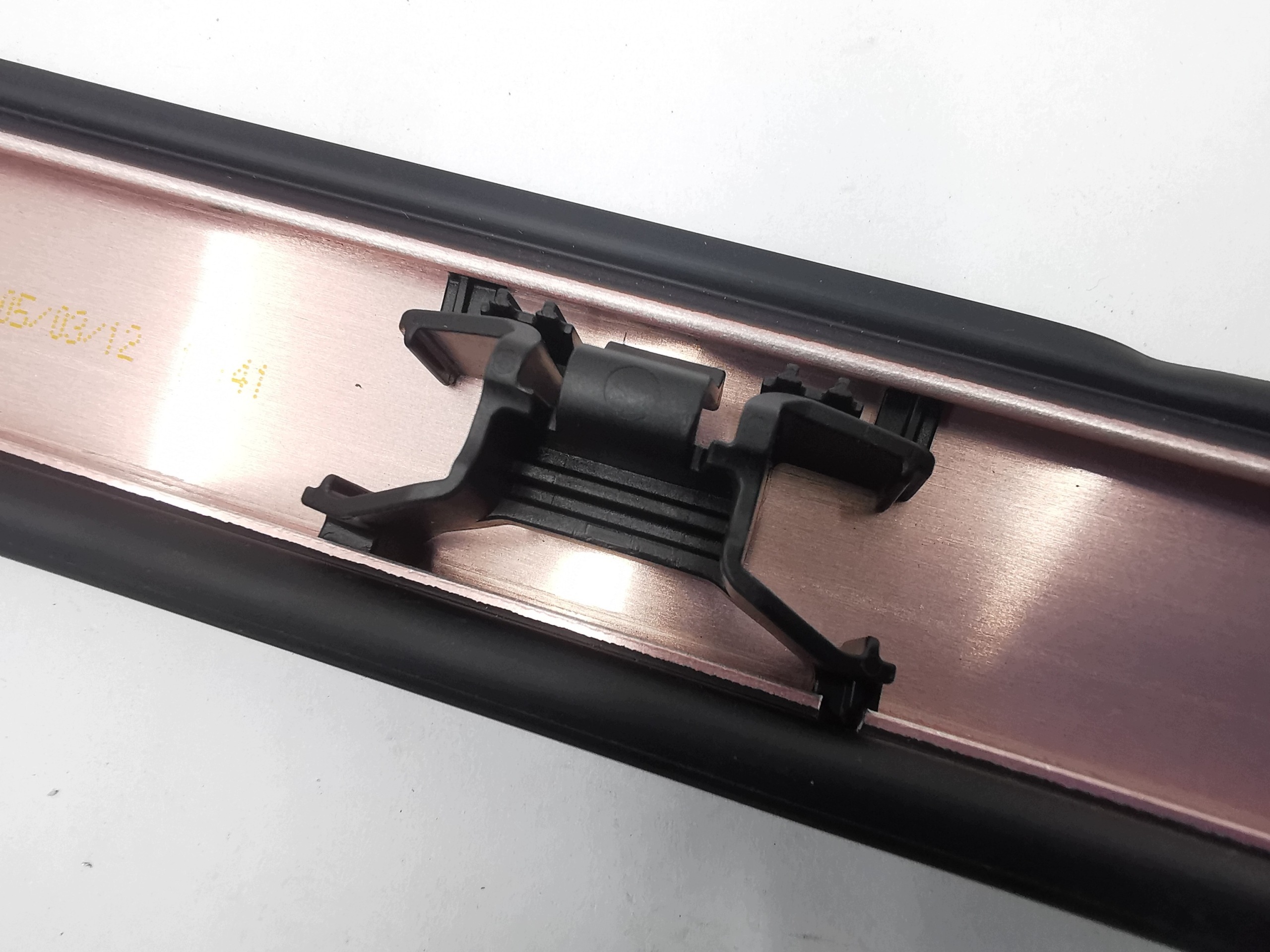 moulding roof right MERCEDES GLK / A2046904662