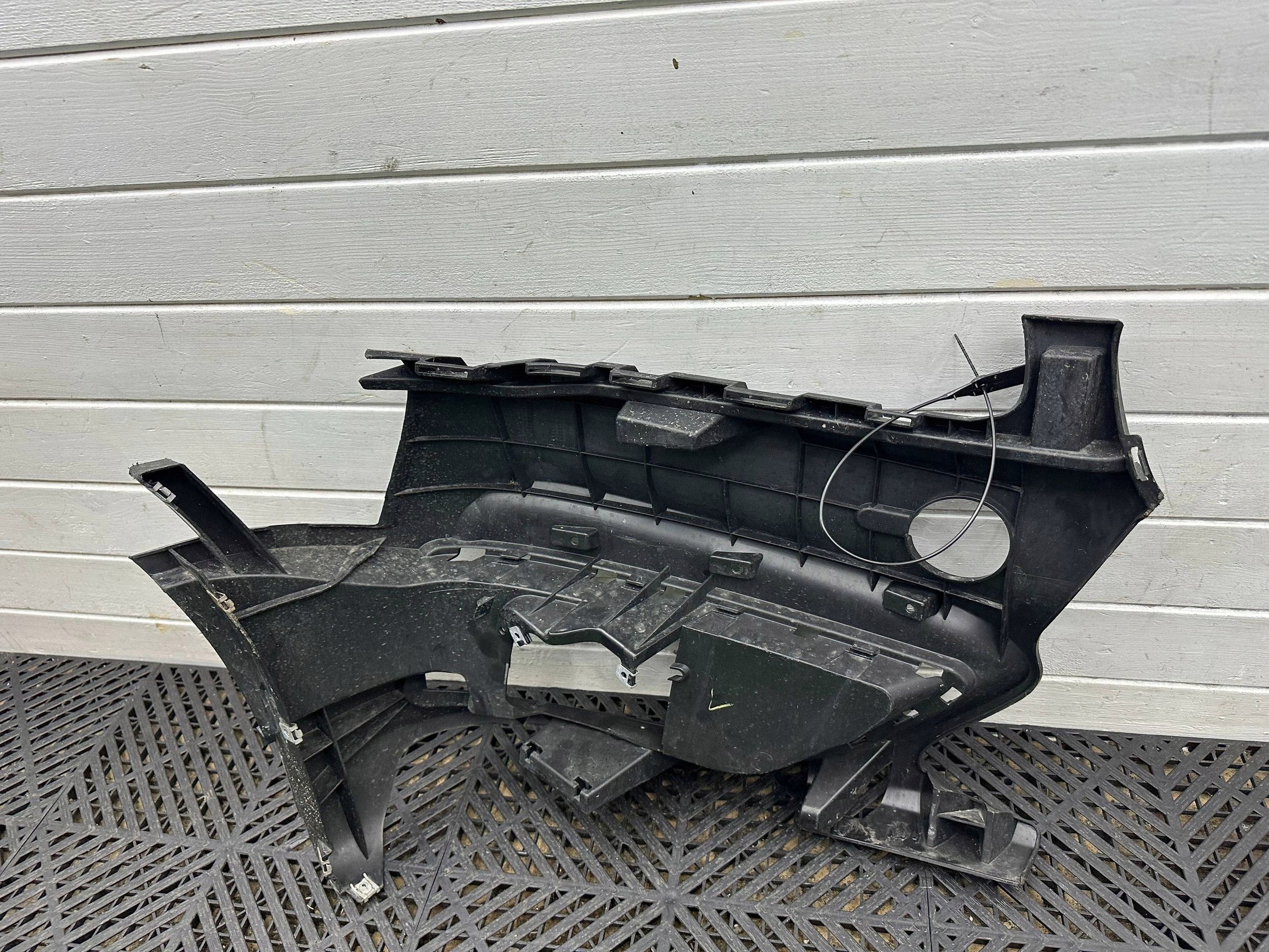 bumper bracket of the front front side left BMW 2 F45 7301547