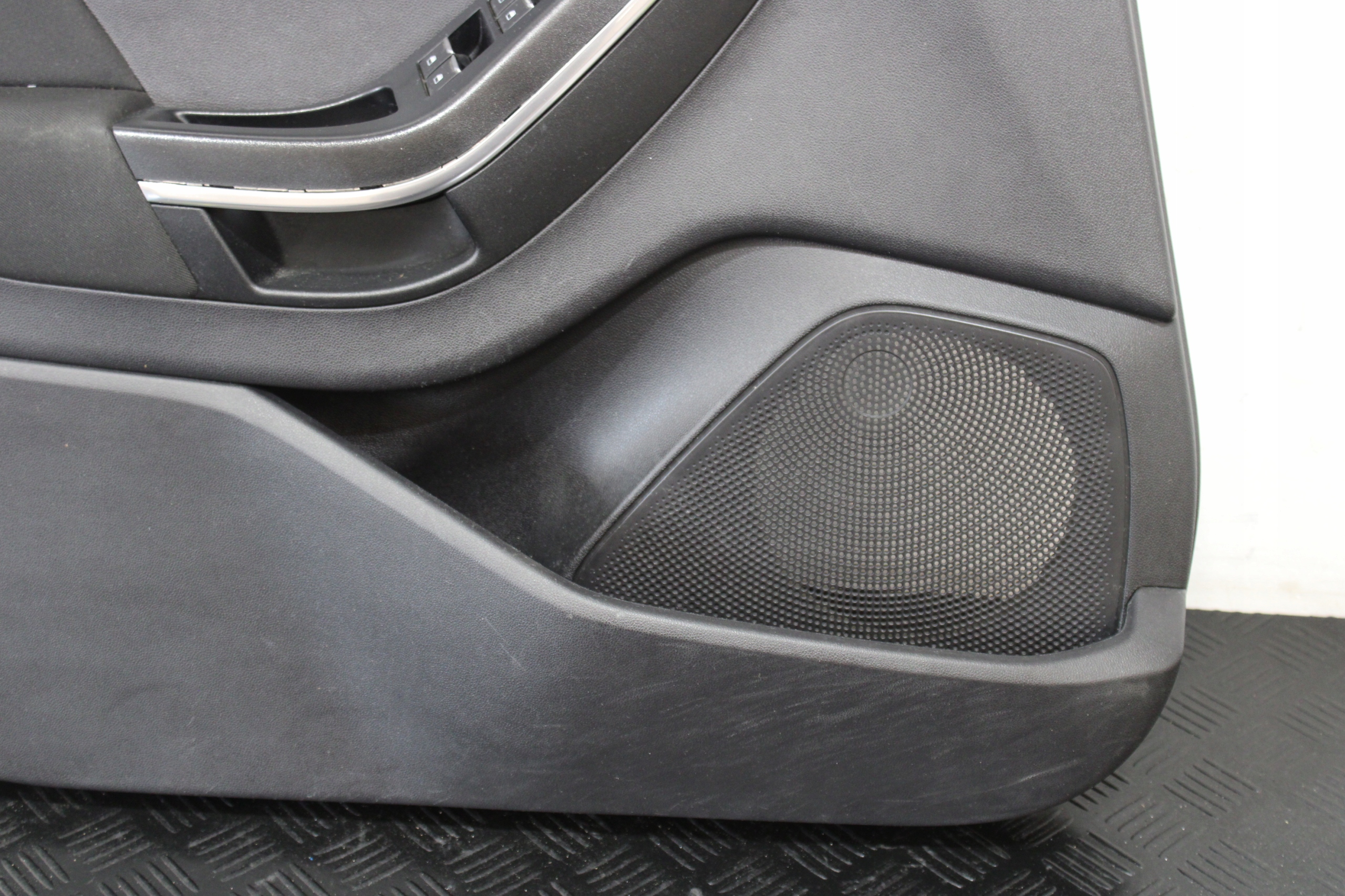 upholstery side door left front left front FORD FIESTA MK8