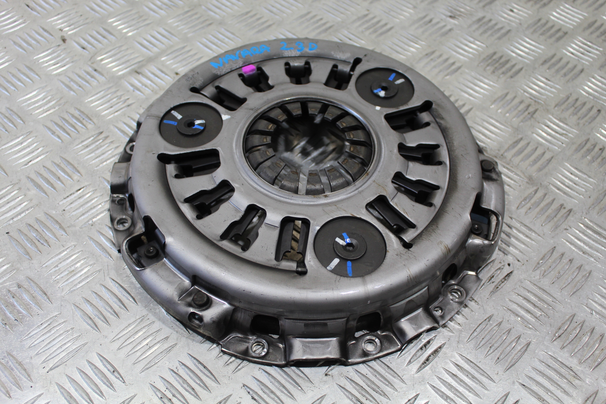 DE PRESSION EMBRAYAGE NAVARA IV 4 D23 NP300 4JA0B