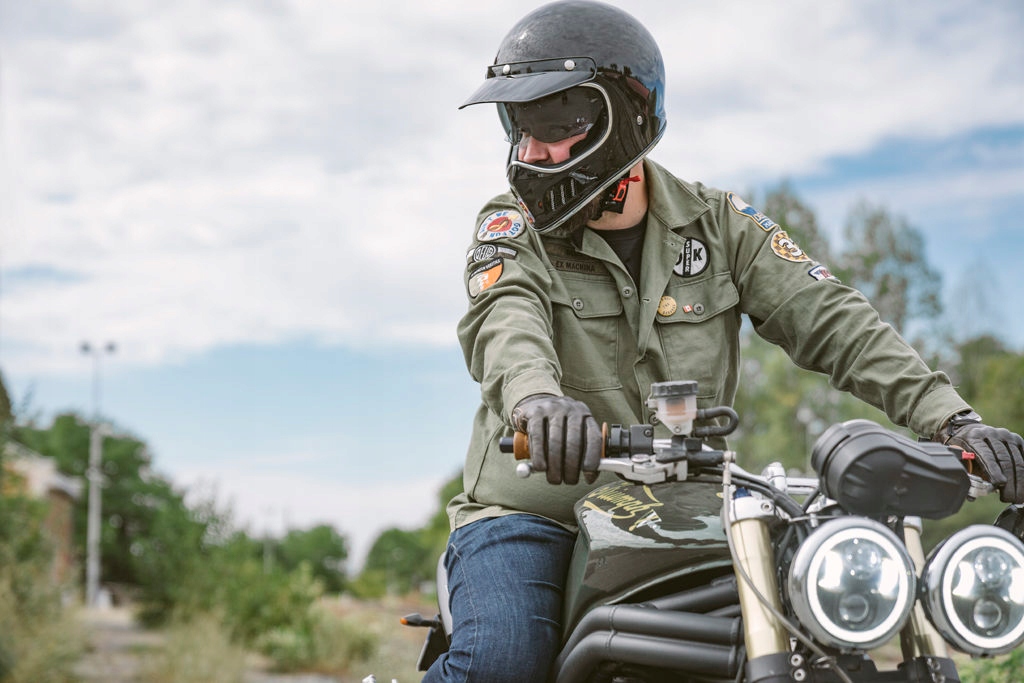 NOX PREMIUM 70's KASK MOTOCYKLOWY BLENDA SŁONECZNA Typ Integralne / Pełne