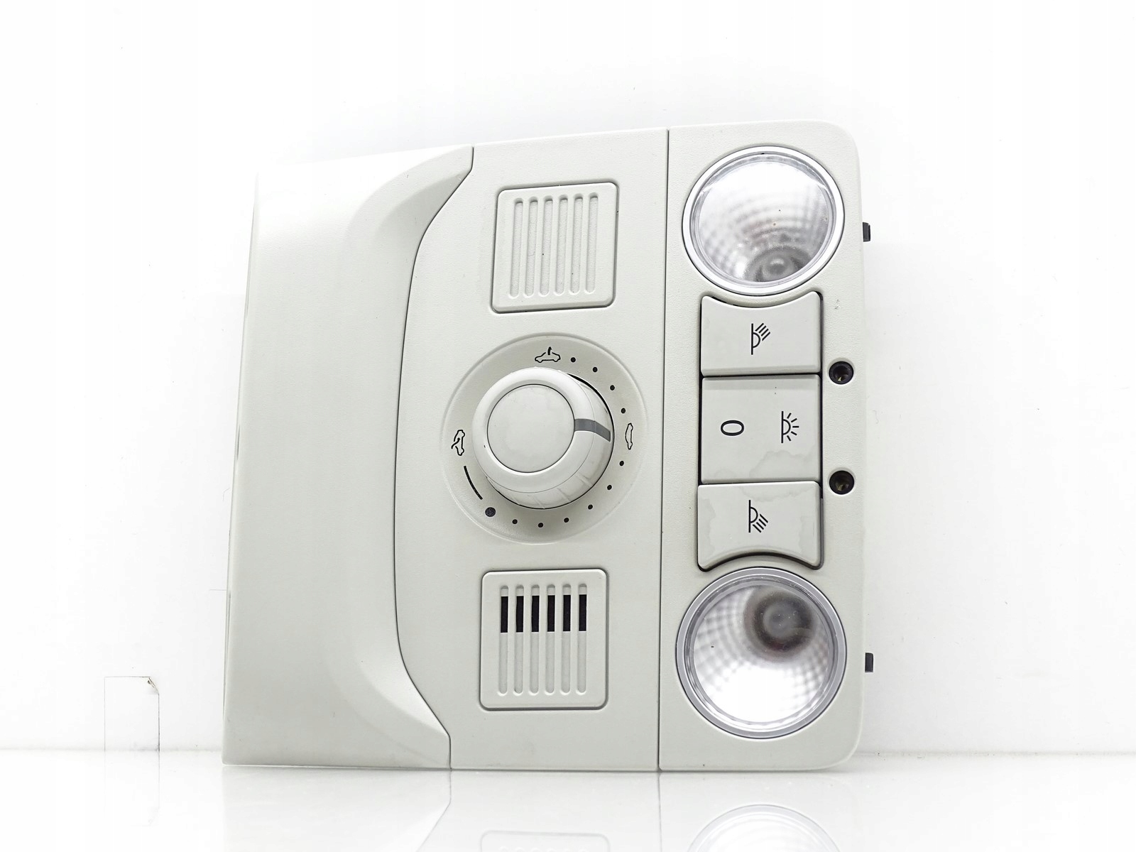 ЛАМПА САЛОНУ VW SCIROCCO III 1K8947105T