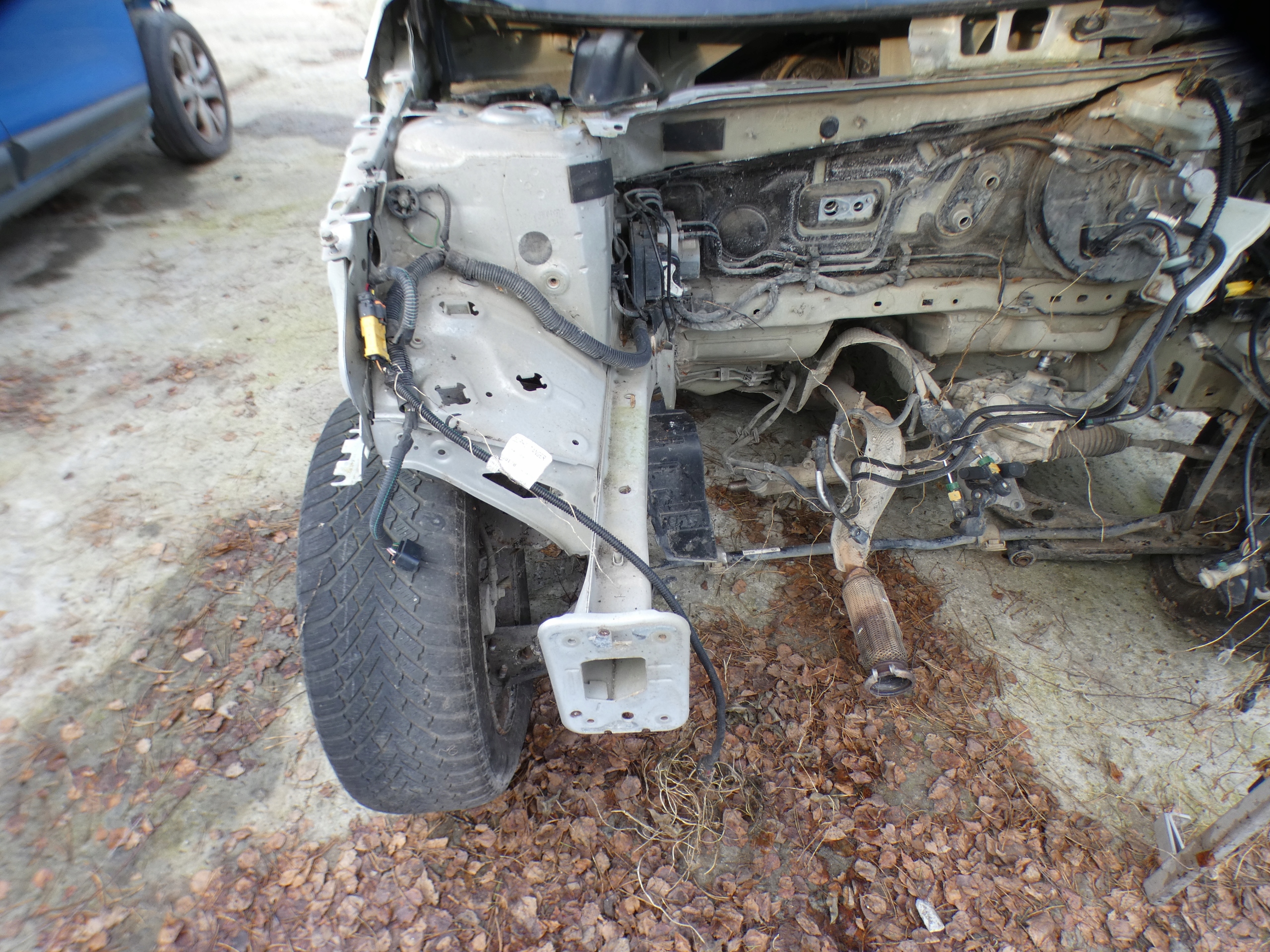 quarter quarter right front PEUGEOT 308 T9 EZRC