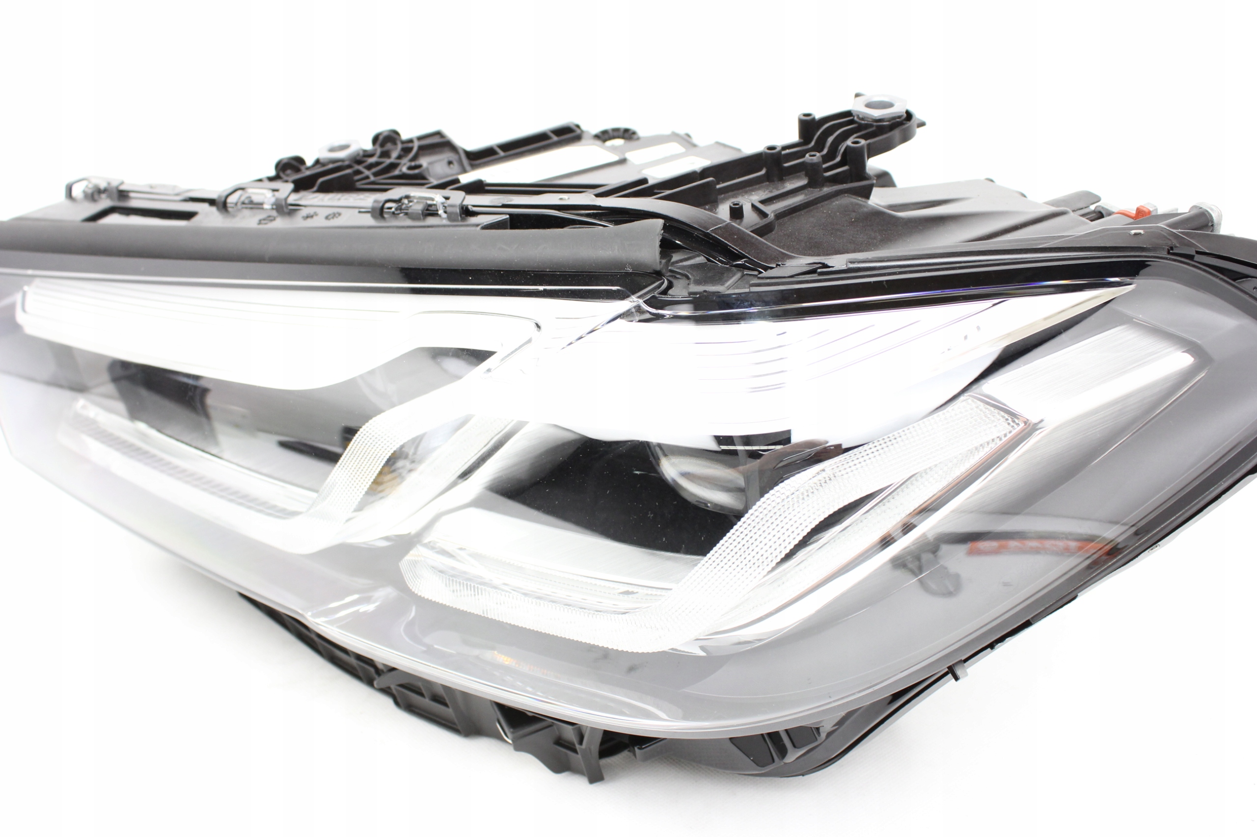 LAMPA PRZÓD LED ADAPTIVE UK LEWA BMW G30 G31 LCI Producent części BMW OE