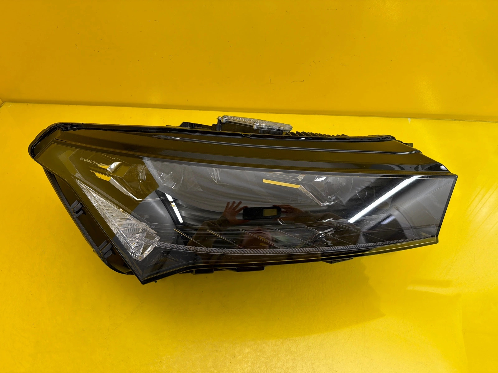 light right Skoda Enyaq IV Led 5LB941016B