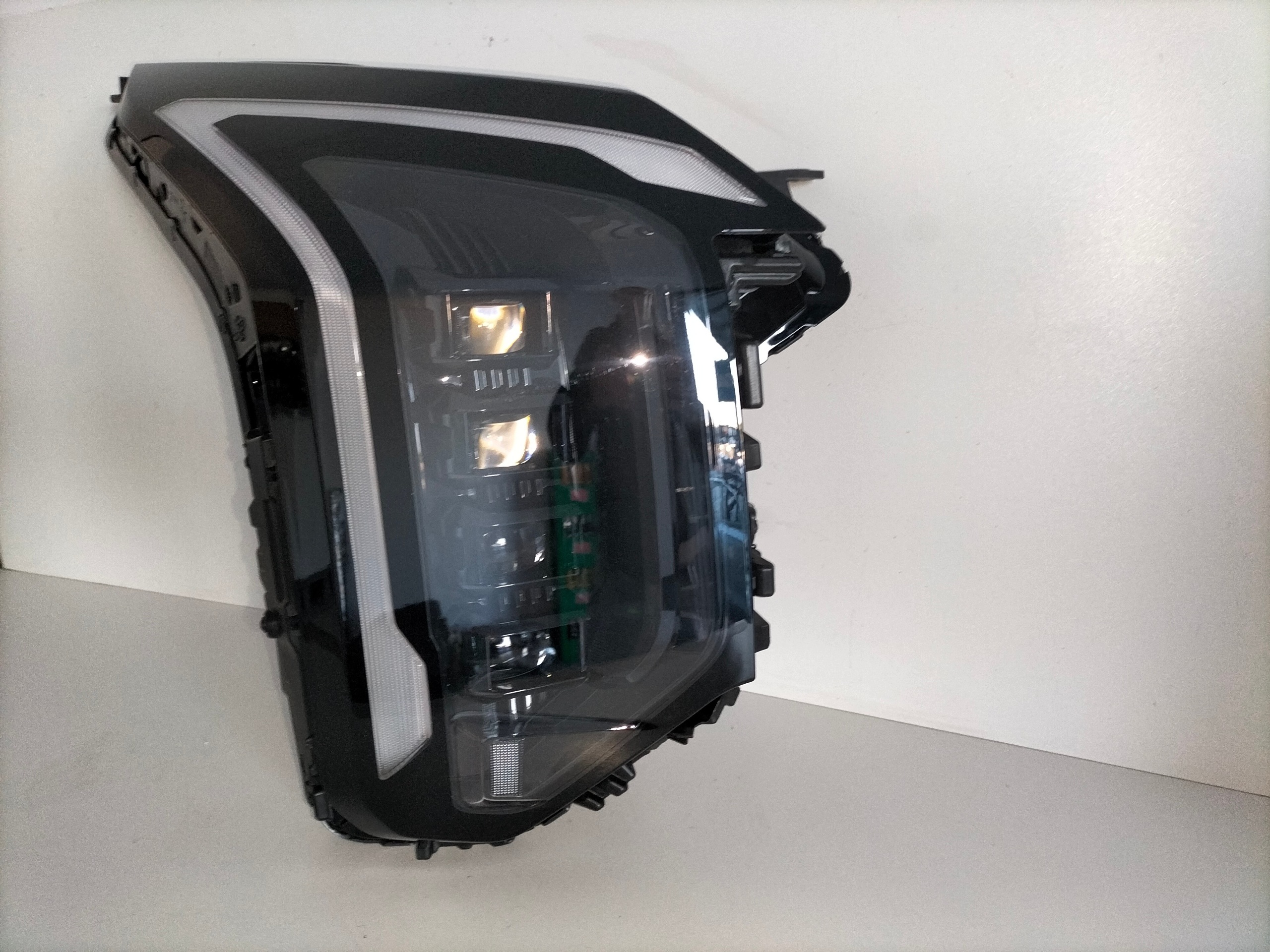 light front reflektor right KIA SPORTAGE 5 V LIFT 25- FULL LED