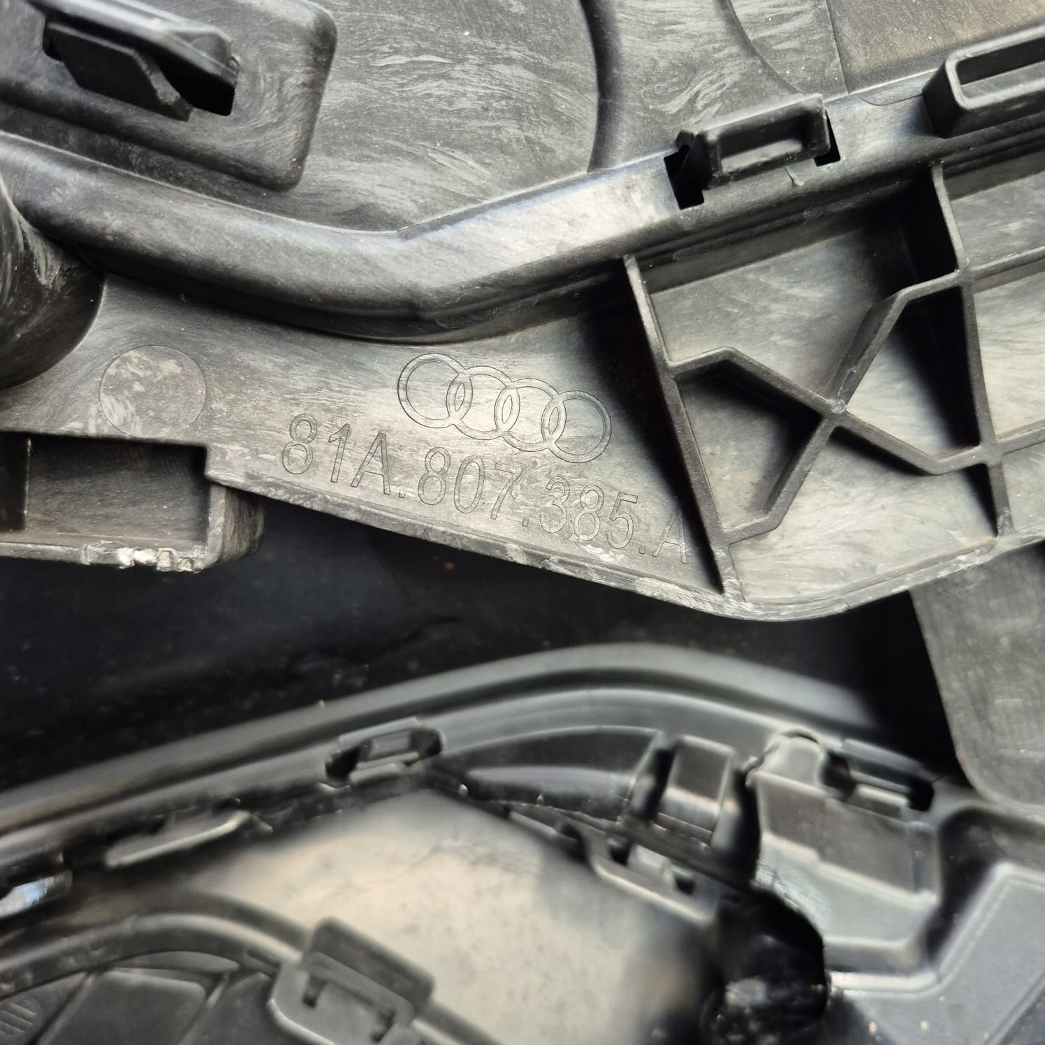 AUDI Q2 81A S-LINE LIFT 20- bumper rear part rear PDC