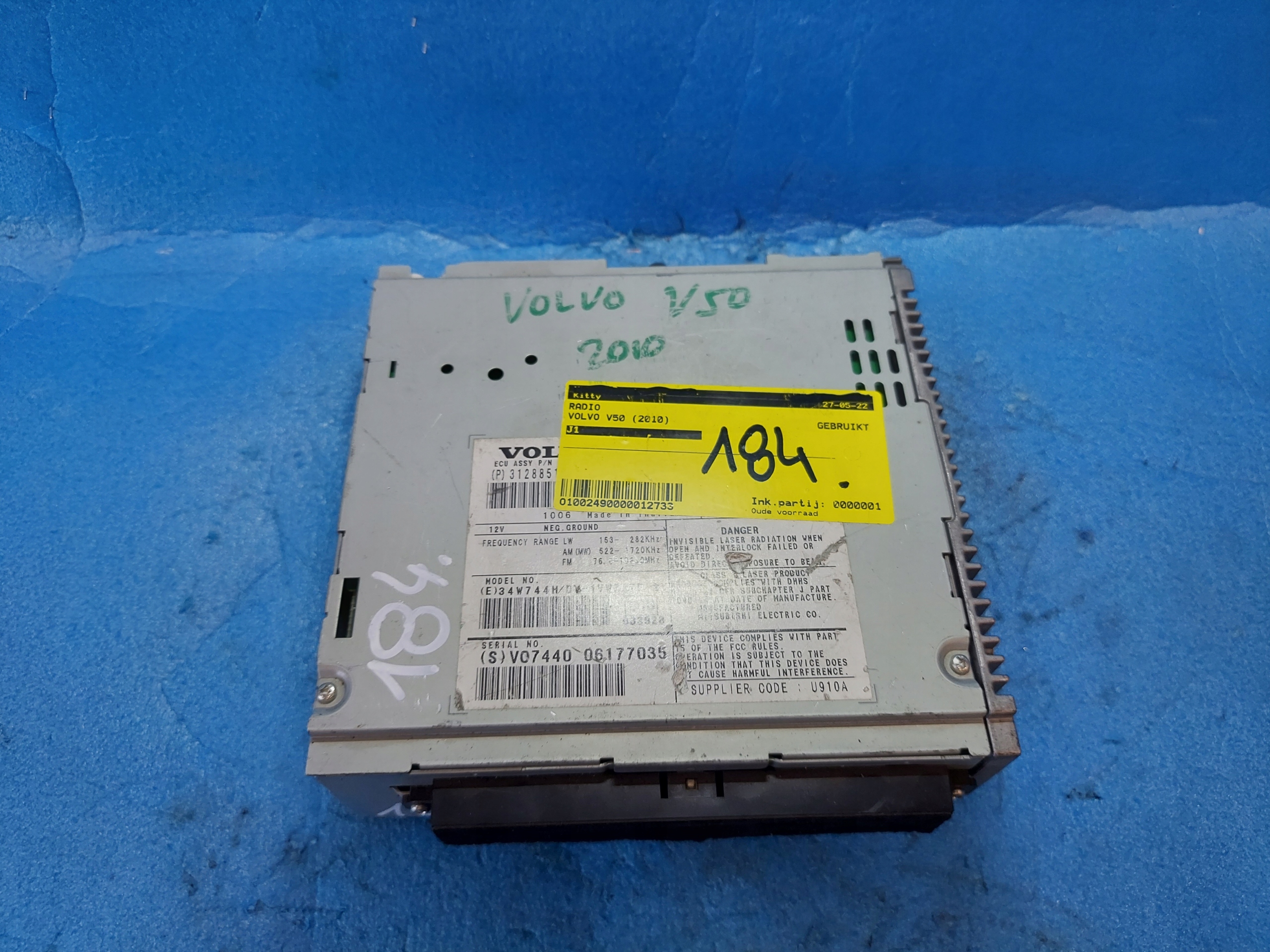 RADIO EKRAN V50 2010 R 34W744H