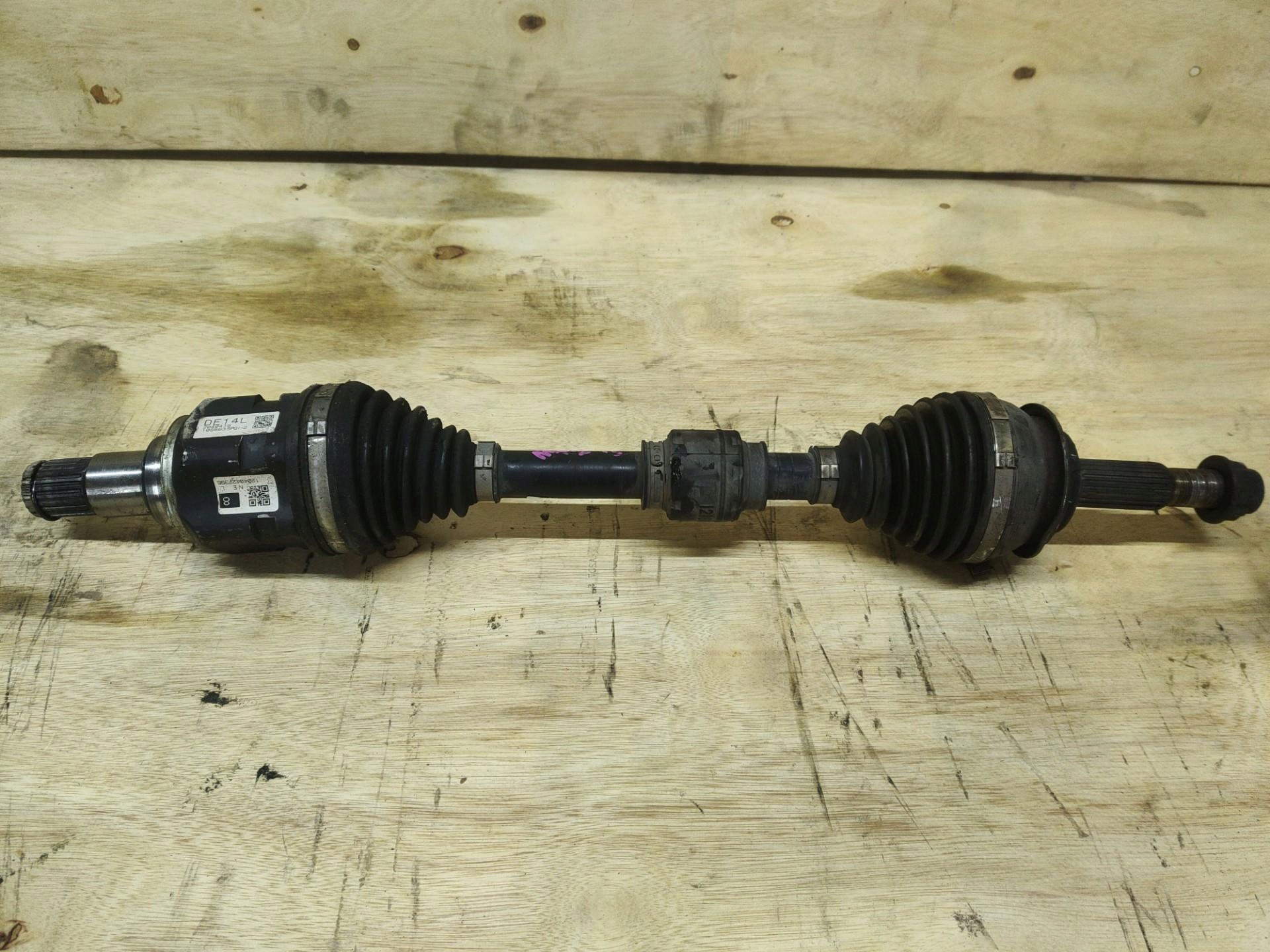 semi-axis front left side Toyota Prius plus ZVW40 2012