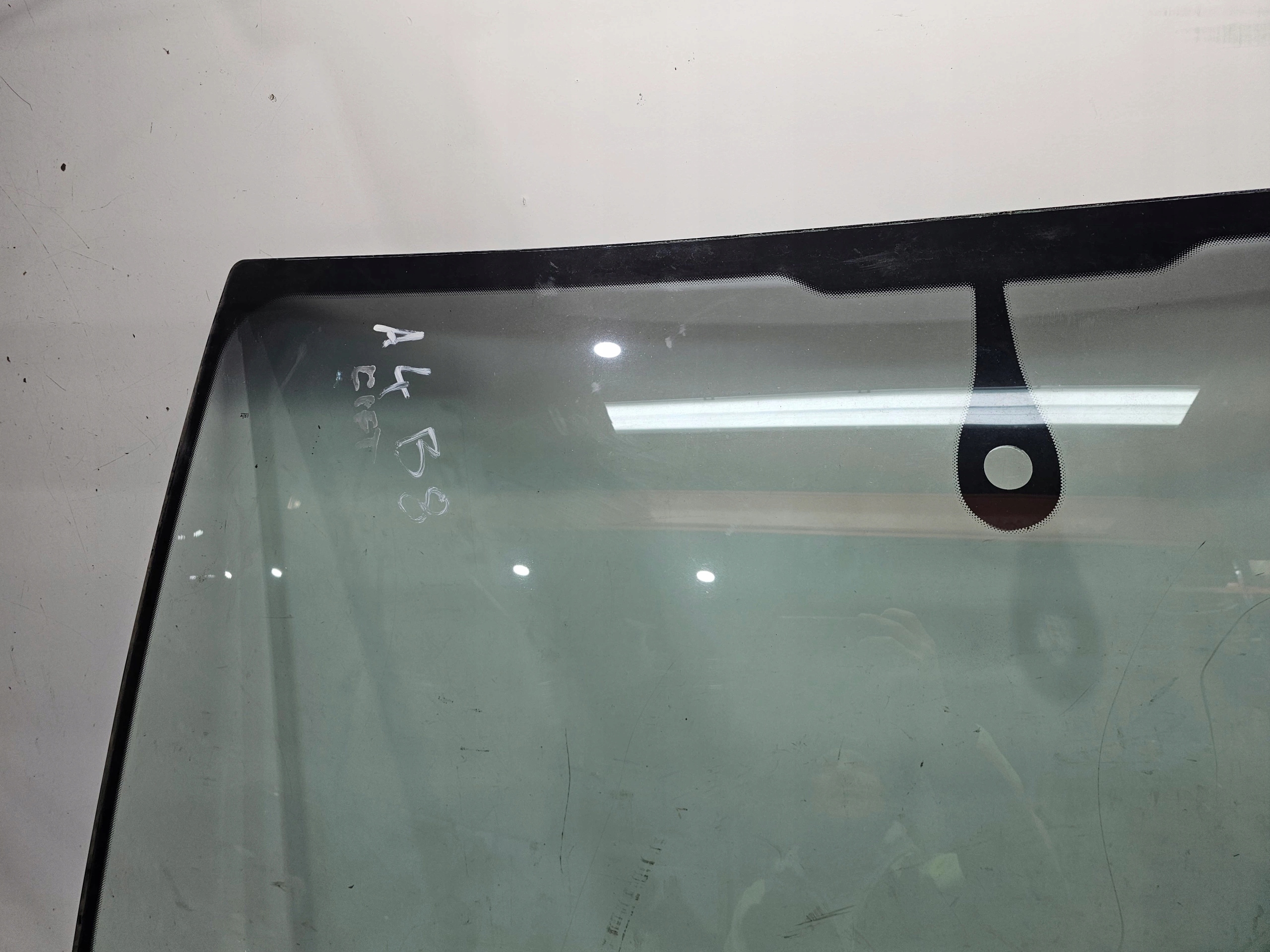 window front iron AUDI A4 B8 LIFT 2019R