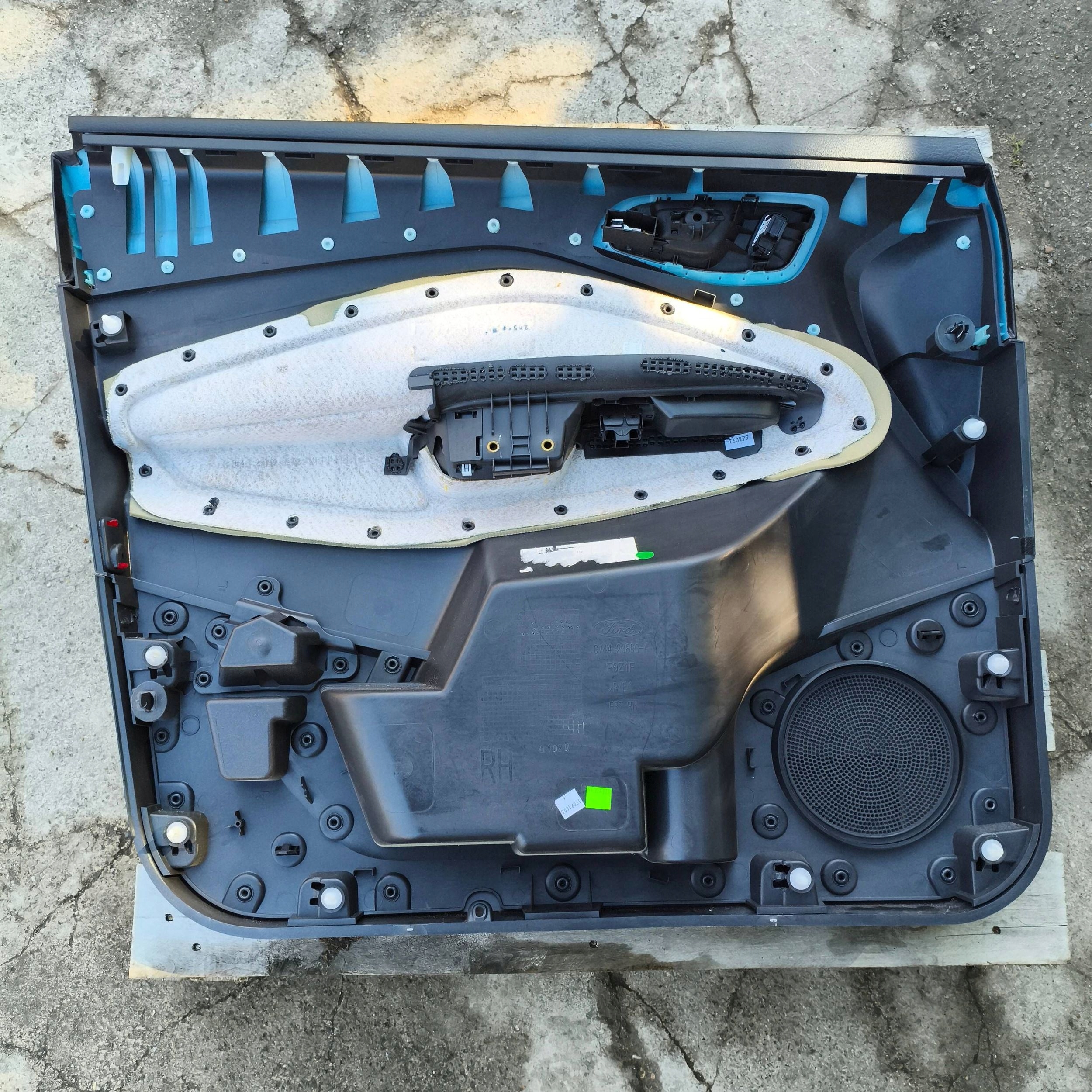 Ford Kuga MK2 II side door przednich prawych upholstery