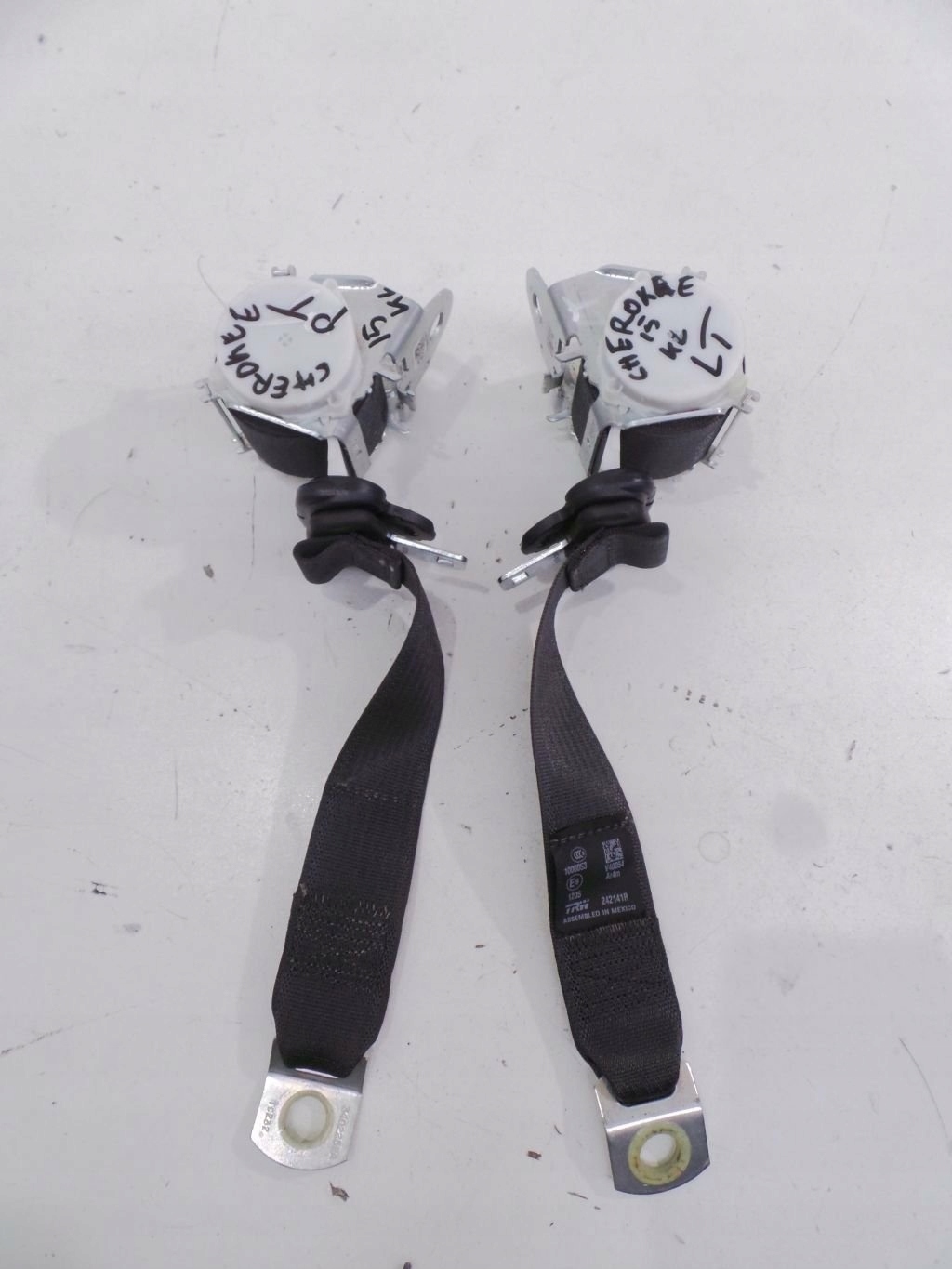 JEEP CHEROKEE KL 2016 PAS BEZPIECZEŃSTWA TYŁ P/L