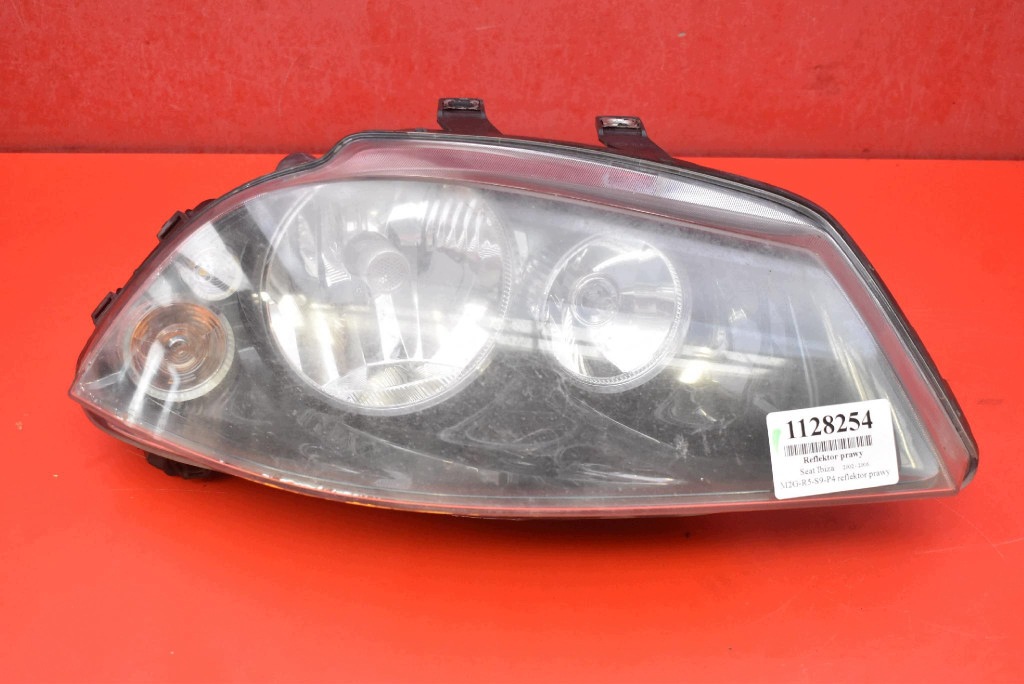 REFLEKTOR right light front EU 6L1941006A SEAT IBIZA 3 III 6L 02-06