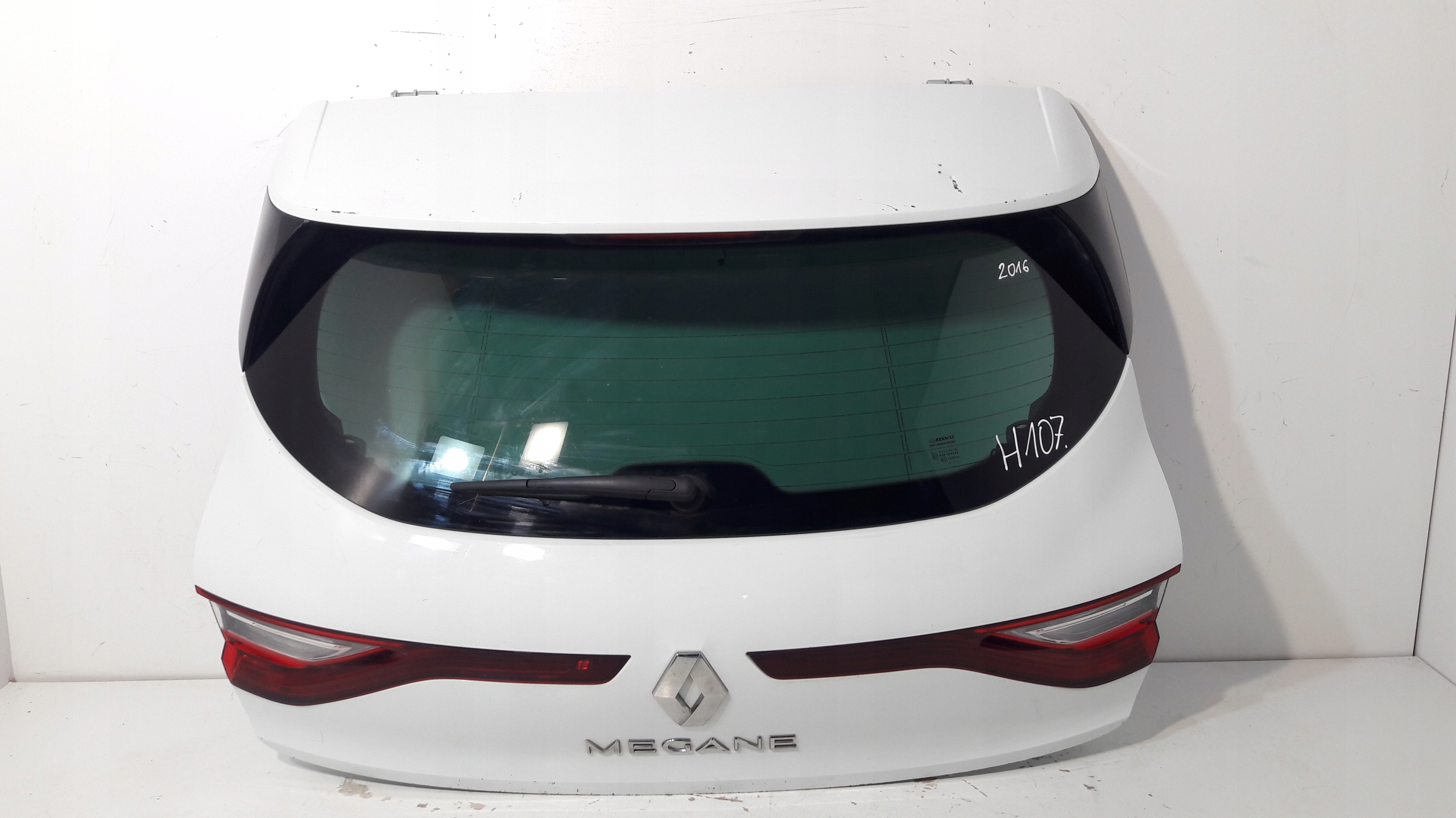 RENAULT MEGANE IV boot doors HATCHBACK H107