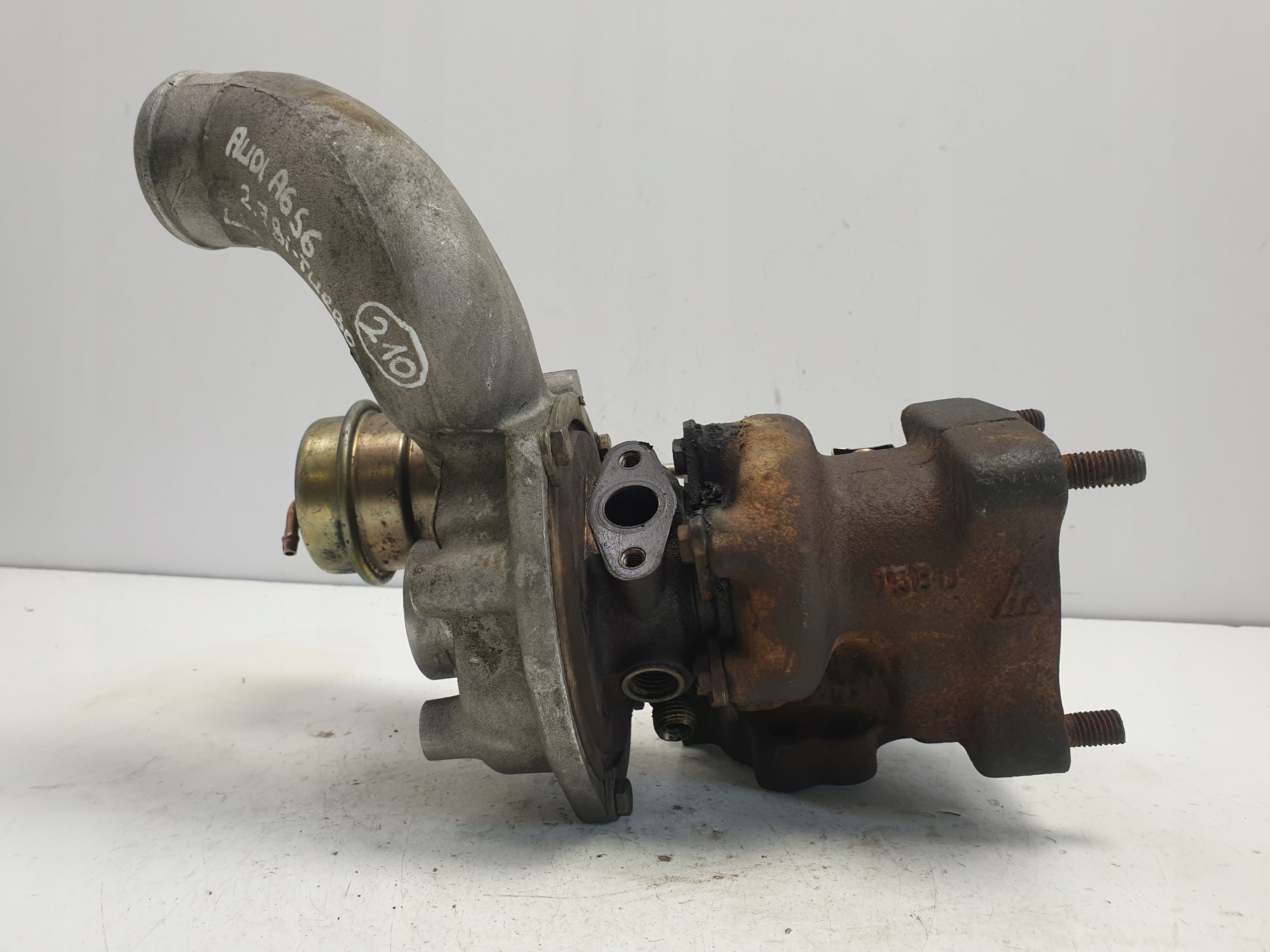 Audi A6 C5 2.7 V6 BiTurbo TURBOSPRĘŻARKA TURBO Typ silnika Benzyna