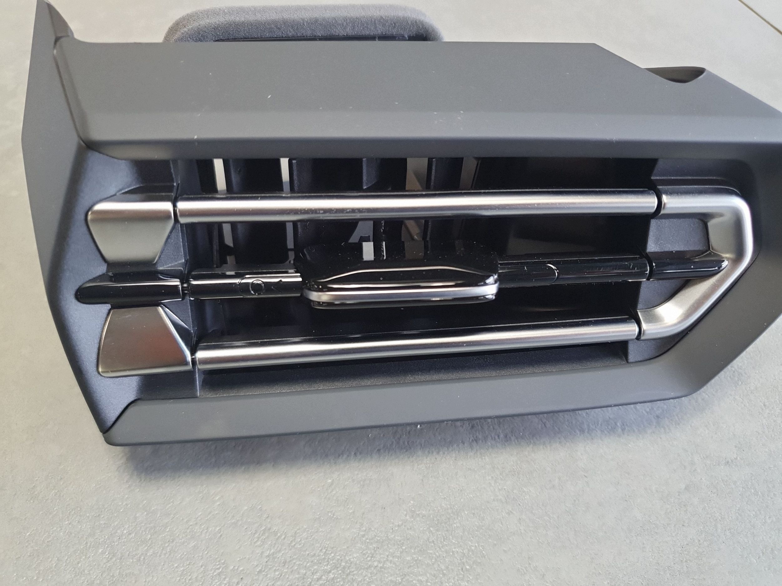 Audi A3 8Y grid air conditioning devices side of the dashboard 8Y1820901B