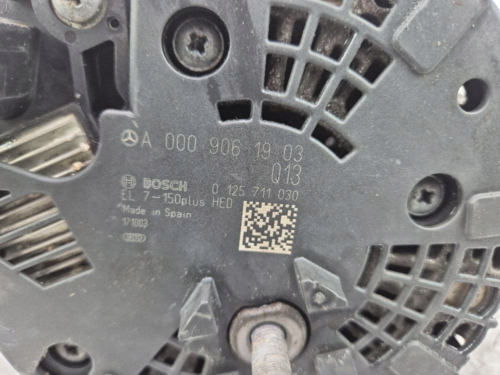 Mercedes A220 W176 Alternator A0009061903