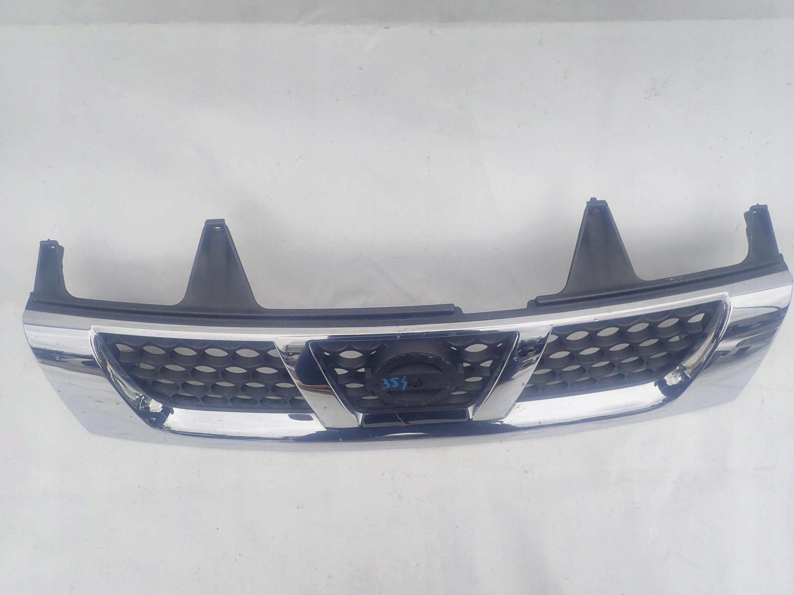 NISSAN NAVARA D22 02-05 grill grille radiator