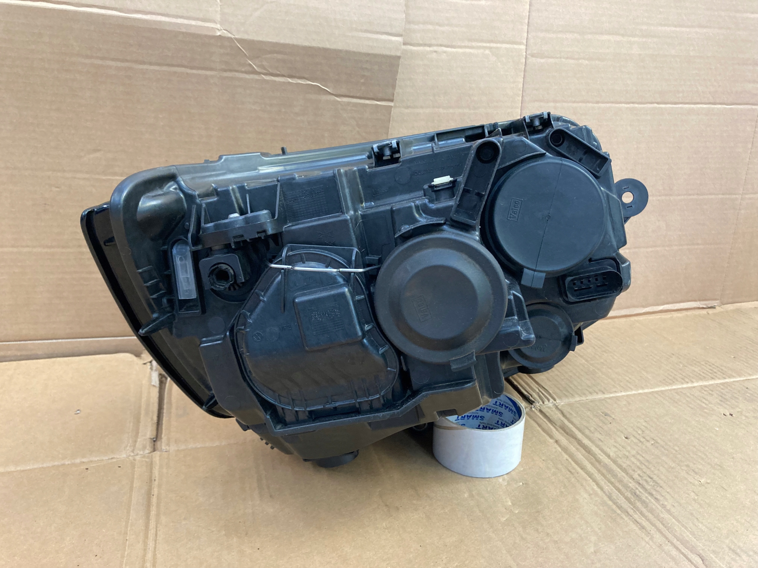 VW T6 TRANSPORTER REFLEKTOR light left front left