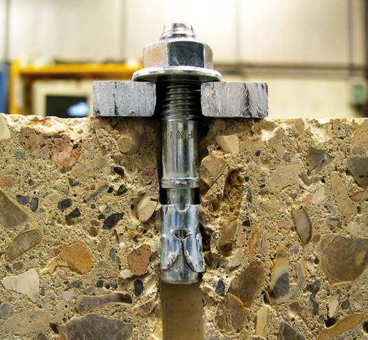 KOTWA STALOWA EKSPRESOWA DO BETONU 6x85 - 10szt Producent Arvex