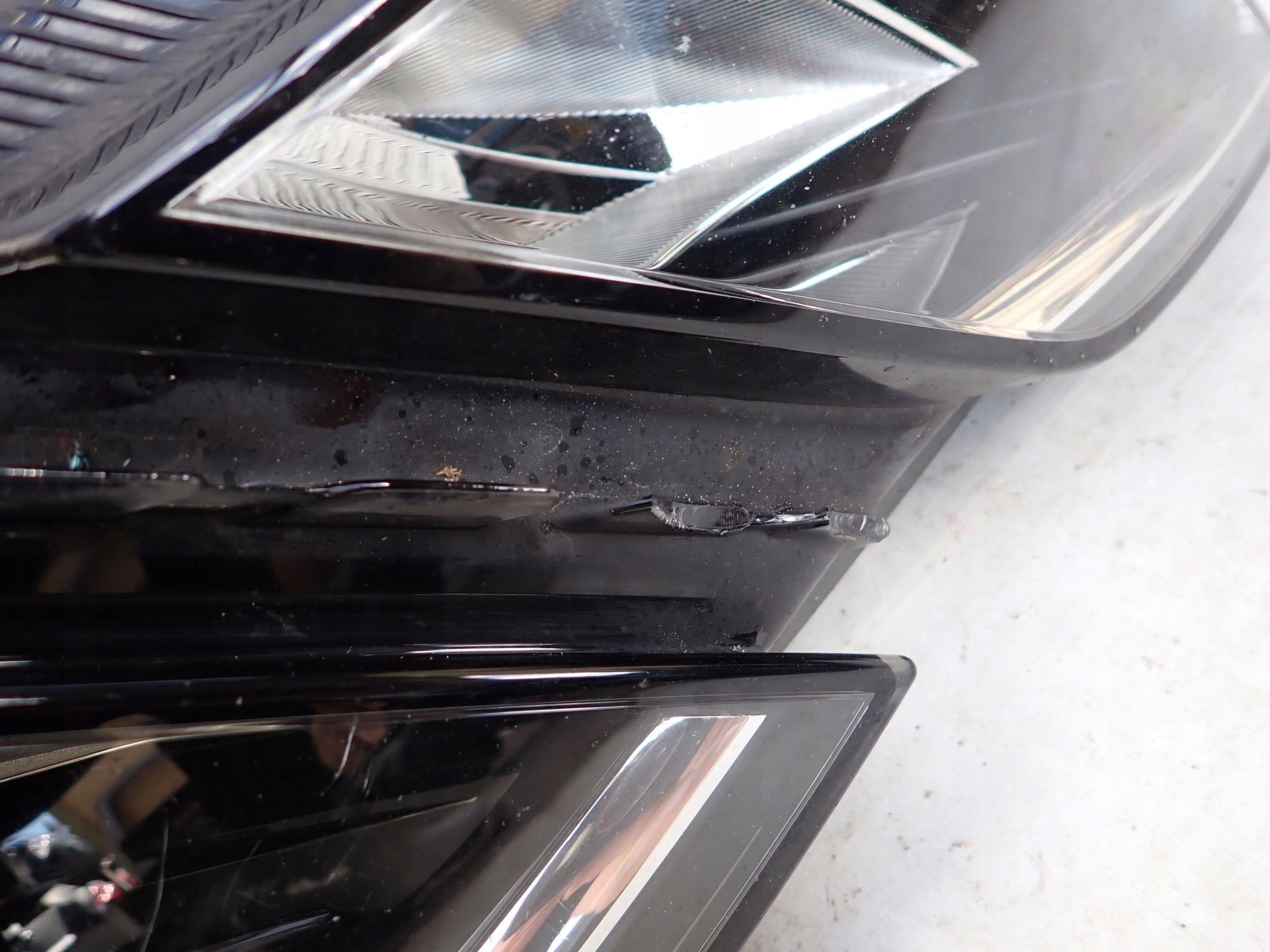SKODA OCTAVIA III LIFT 17- light right front front 5E1941016