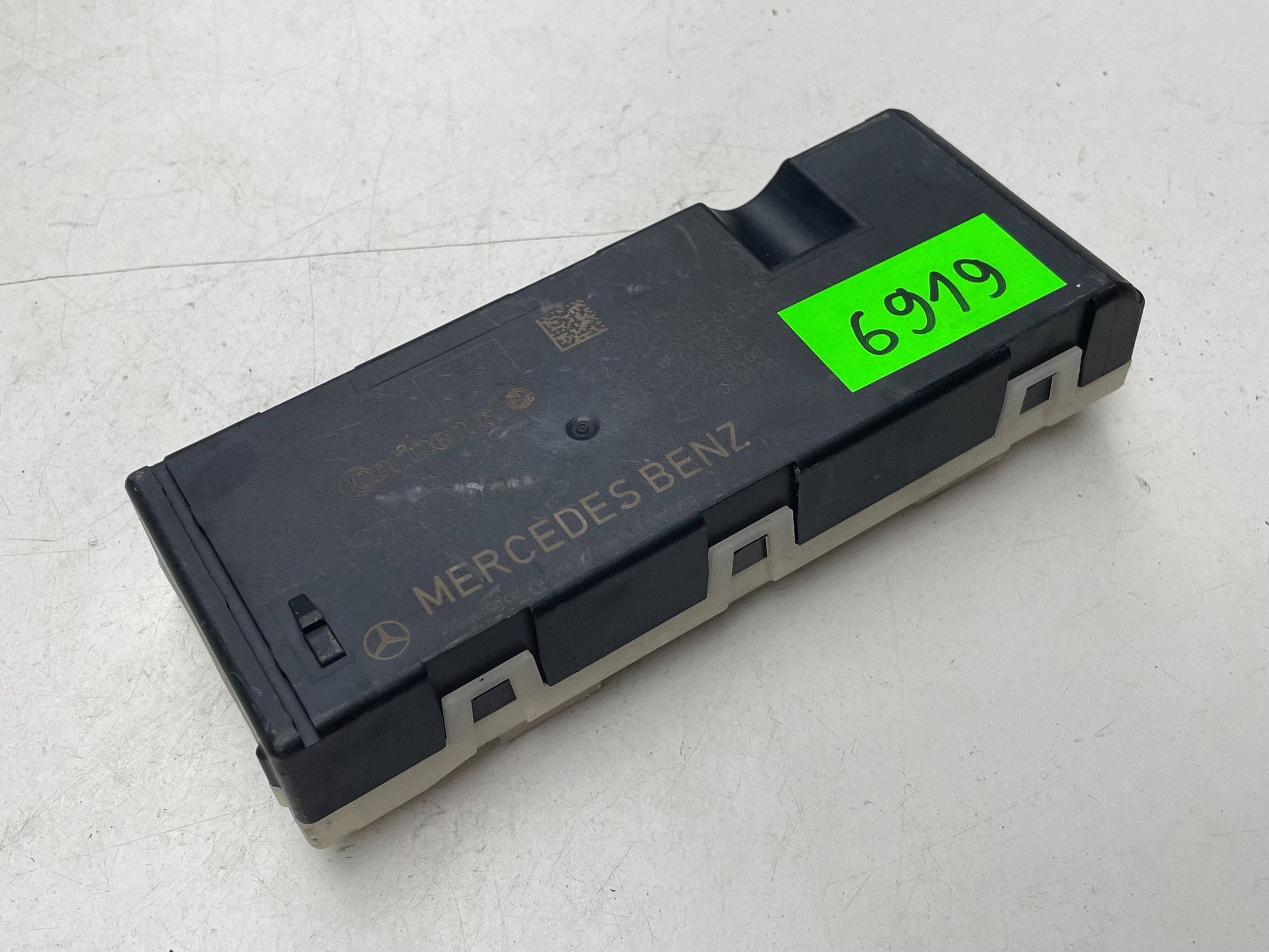 MERCEDES E KLASA W213 control unit bonnet boot 2139000500 !J