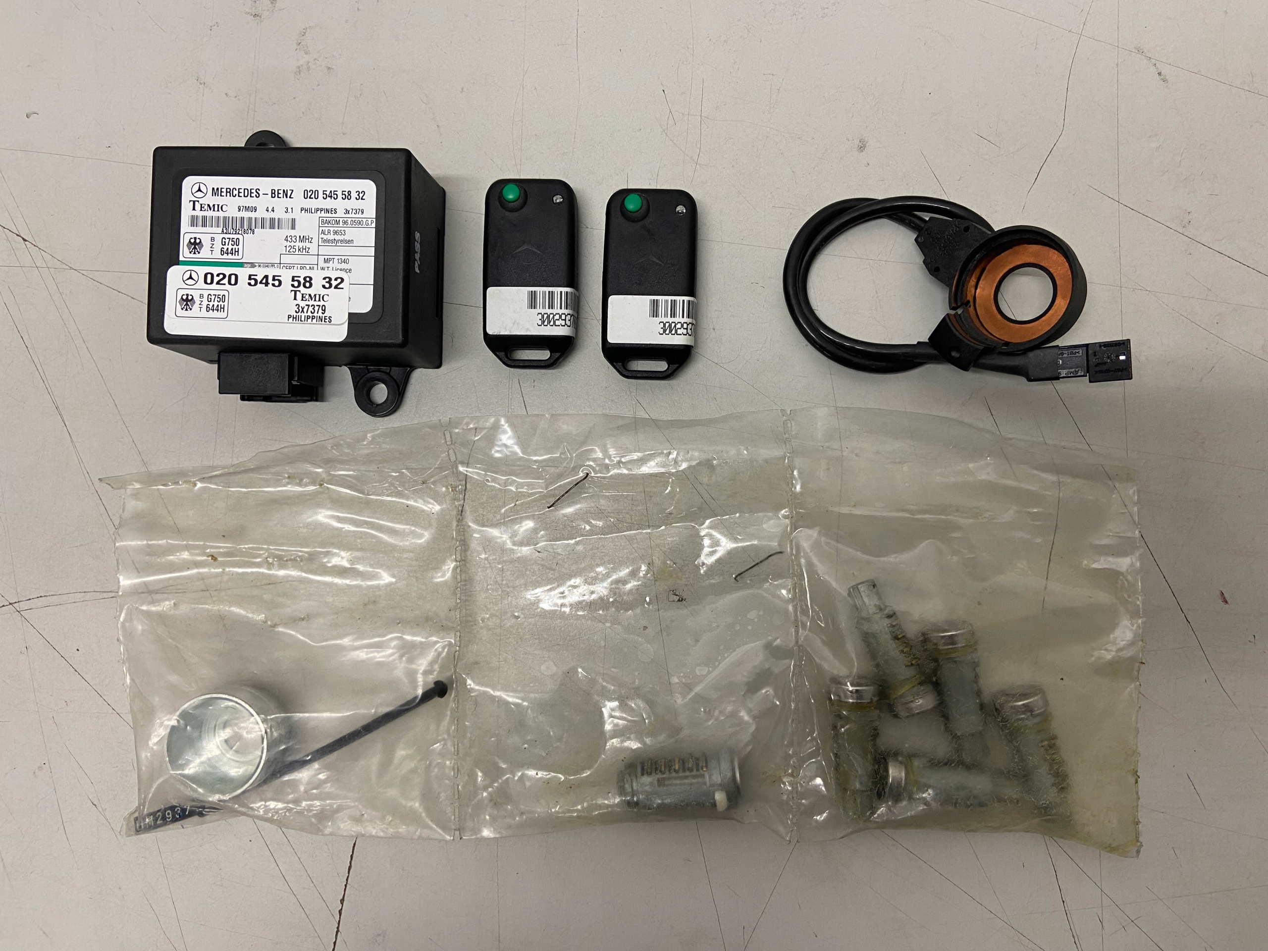 A0018902867 - Центральный замок вставной модуль MERCEDES VITO W638