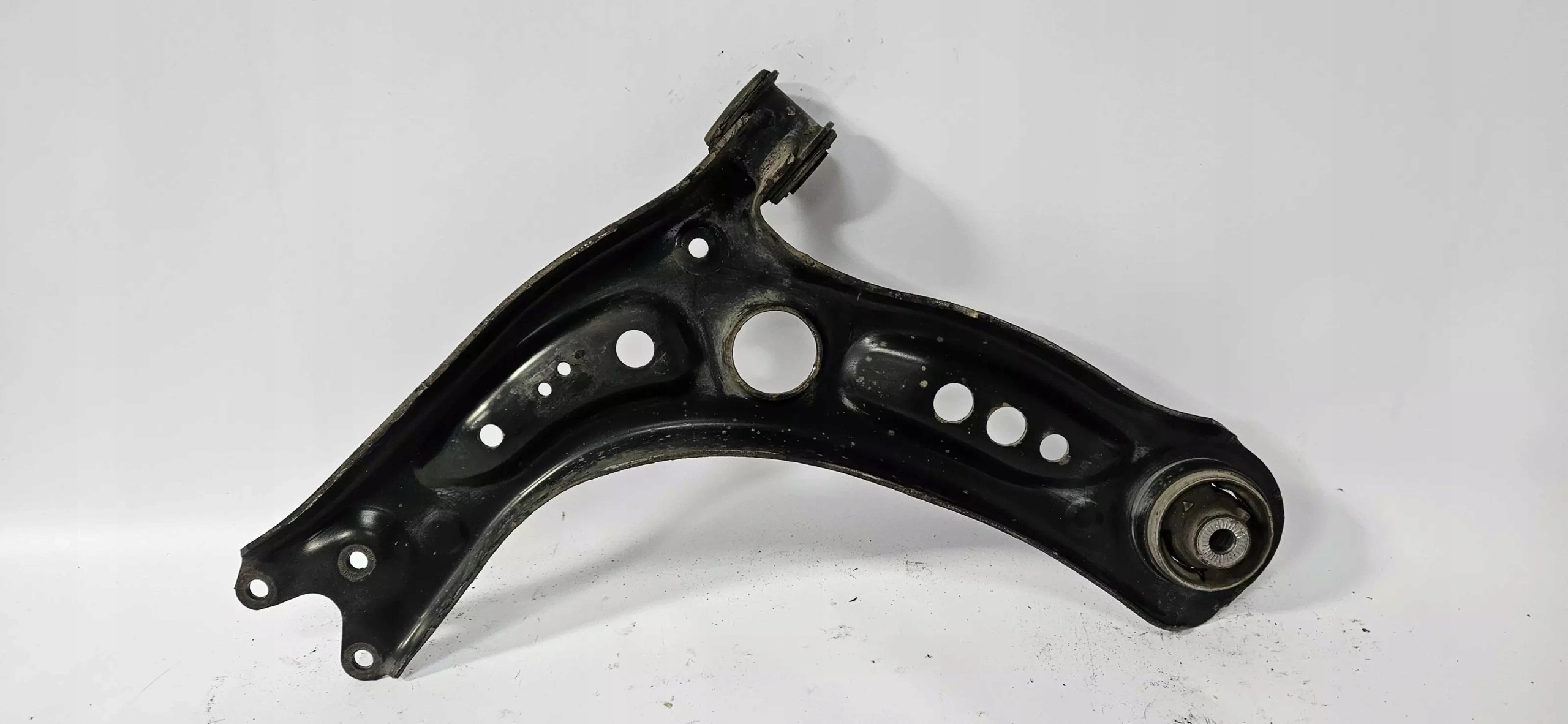 arm right front AUDI A3 8V 2013-20 5Q0407152J