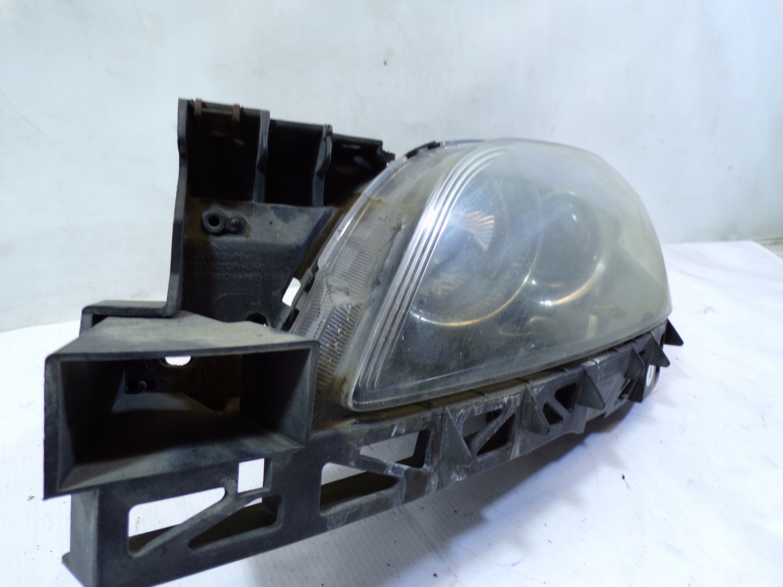 light left front front MAZDA 3 BK HB (5) (K)