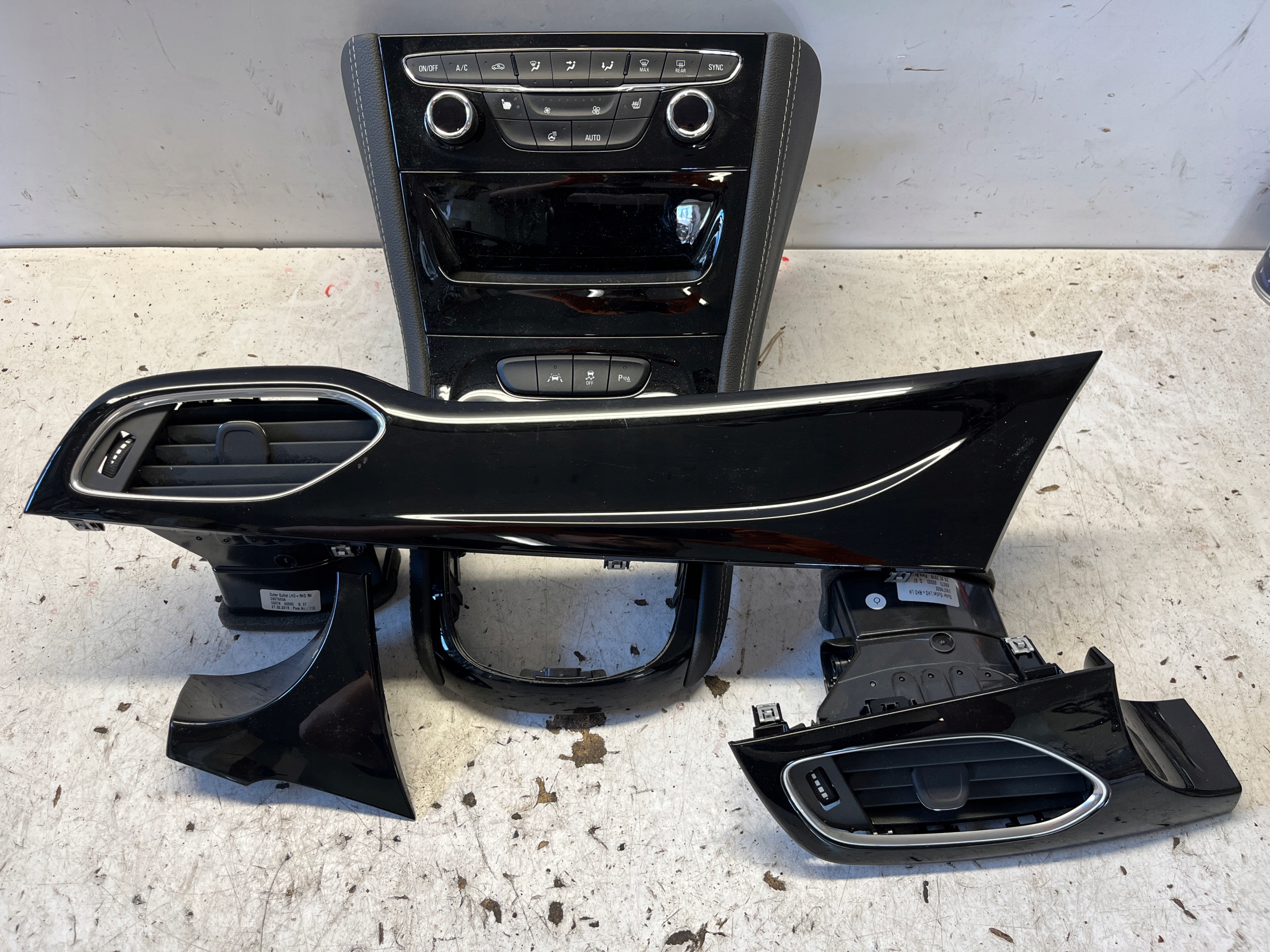 OPEL ASTRA K DEKORY frame leather PIANO BLACK running board