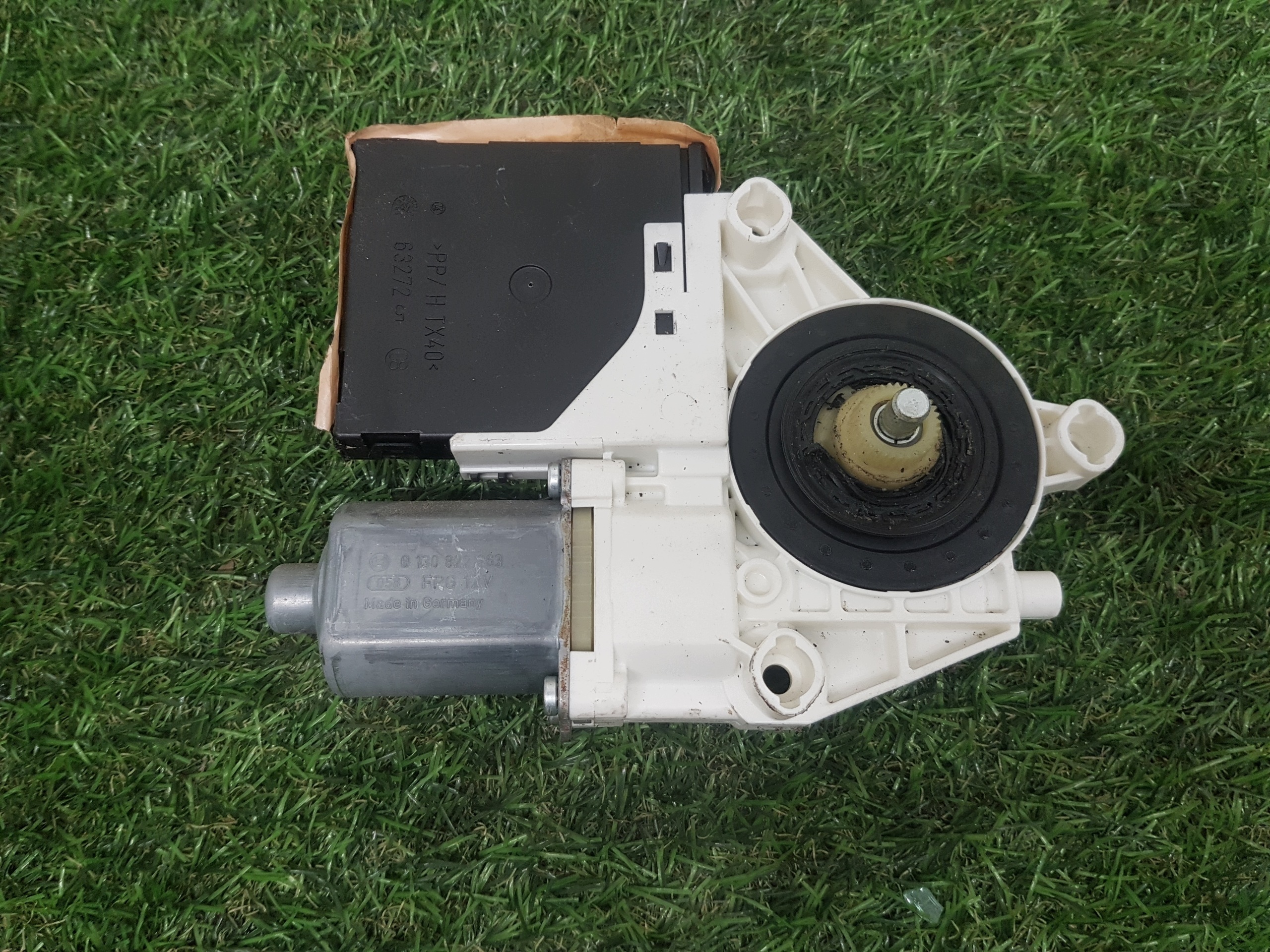 mini motor windows right rear part rear AUDI A3 8P 0130822263