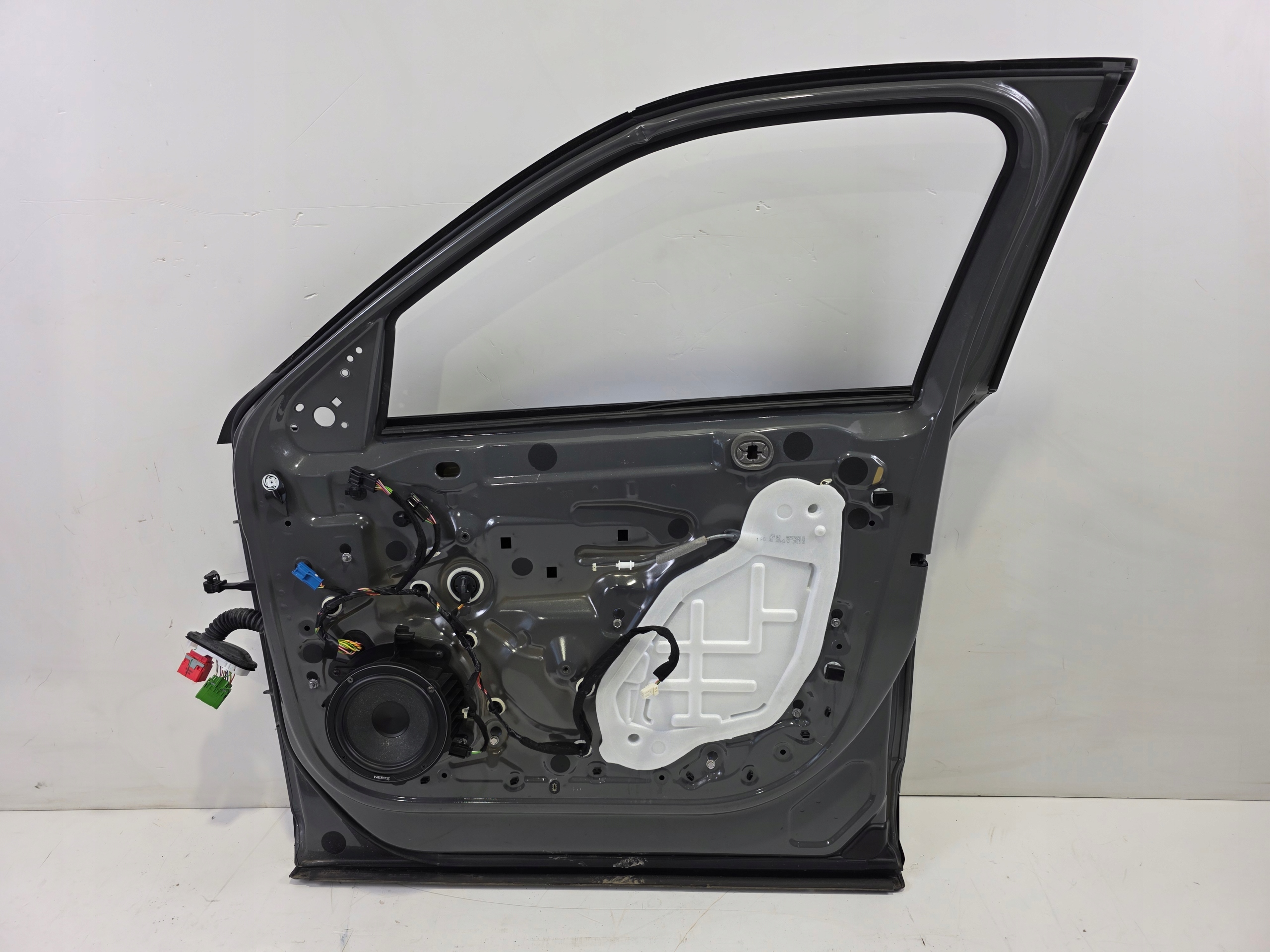door right front PEUGEOT 2008 II