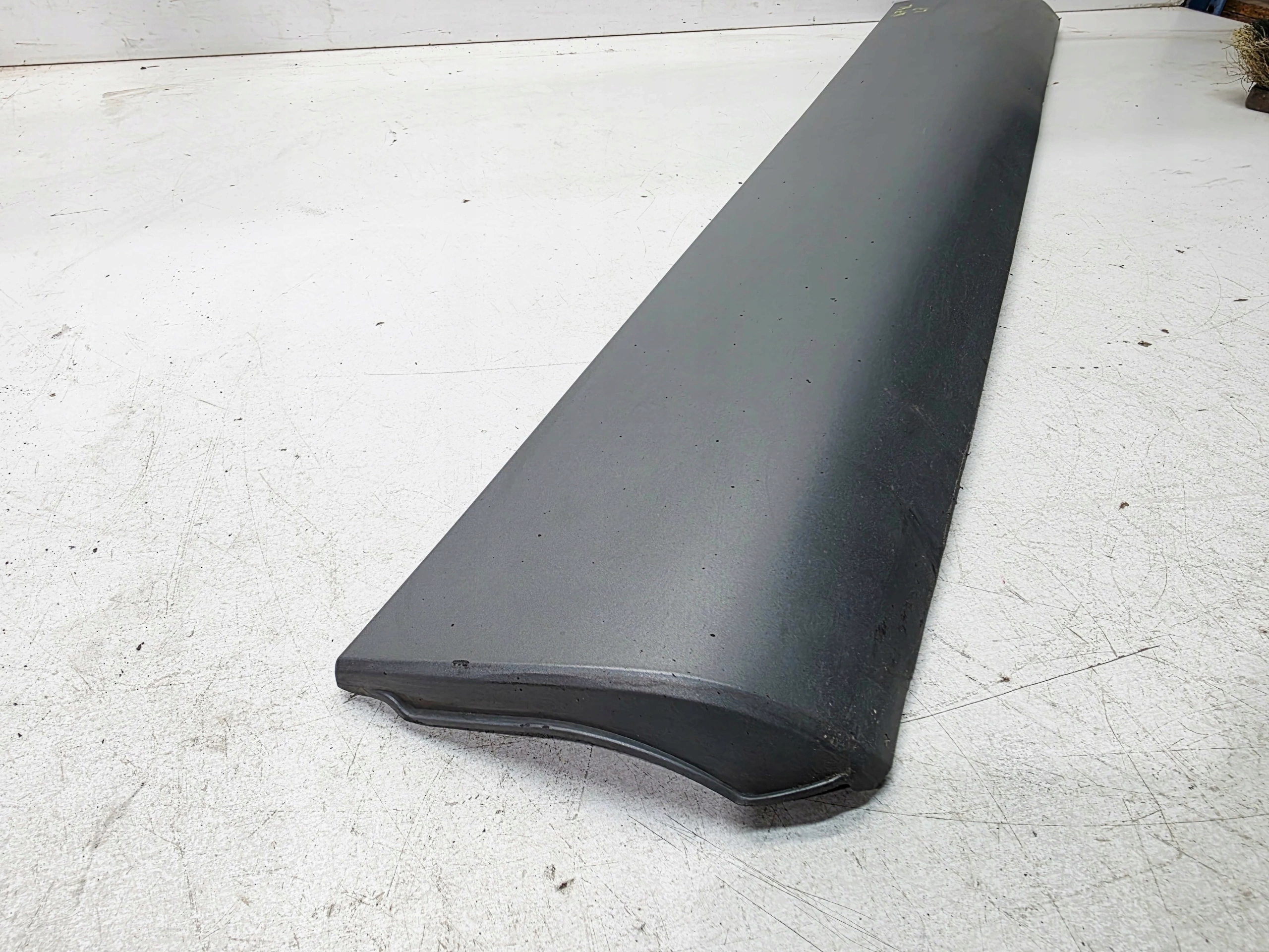 moulding lower door left front AUDI Q7 4L 4L0853959A/B