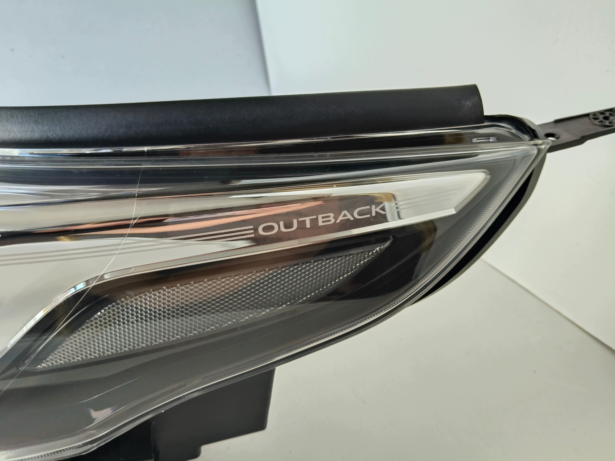 light left REFLEKTOR SUBARU OUTBACK 22- LIFT FULL LED